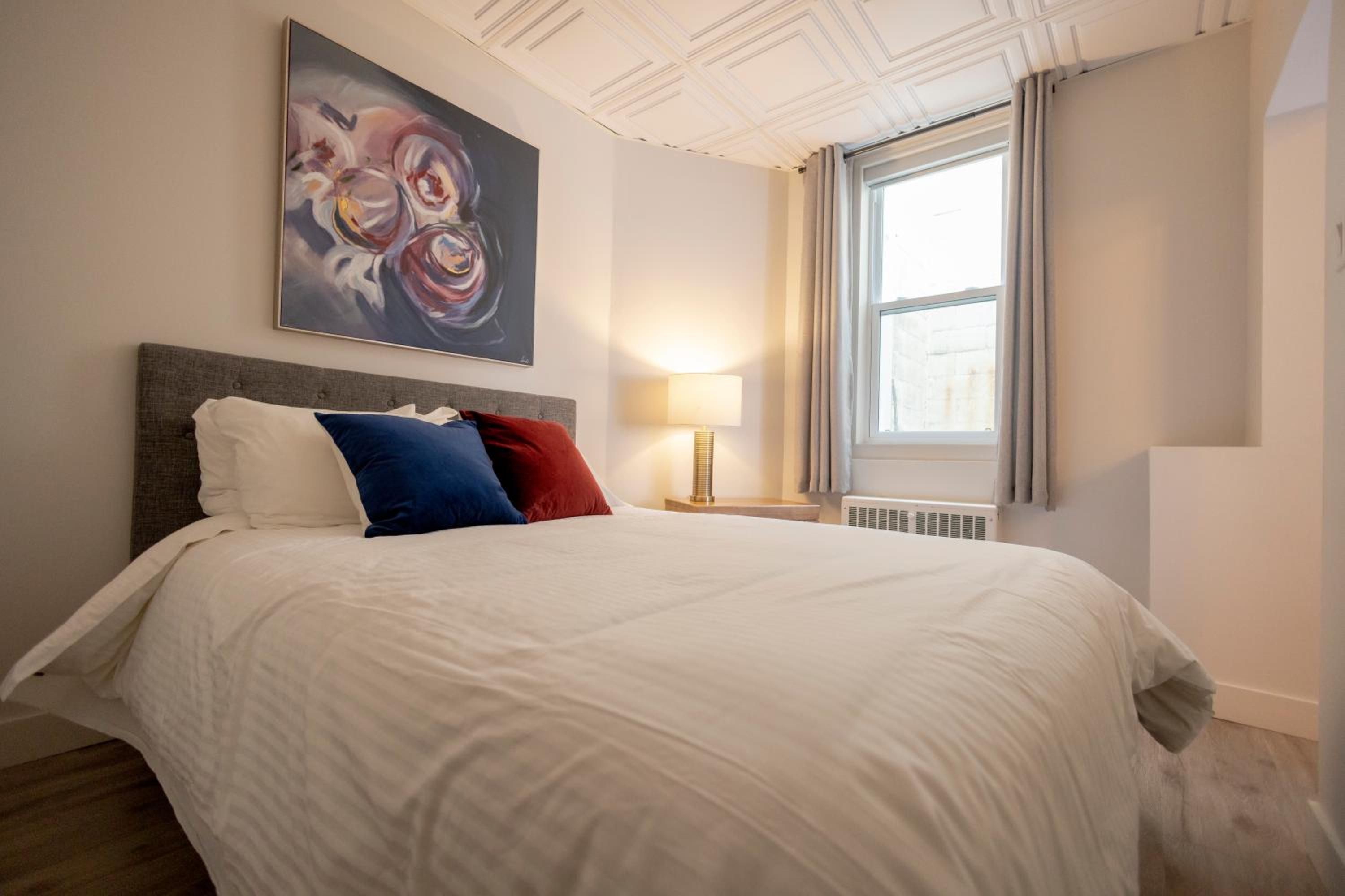 One-Bedroom Apartment - Photo 24