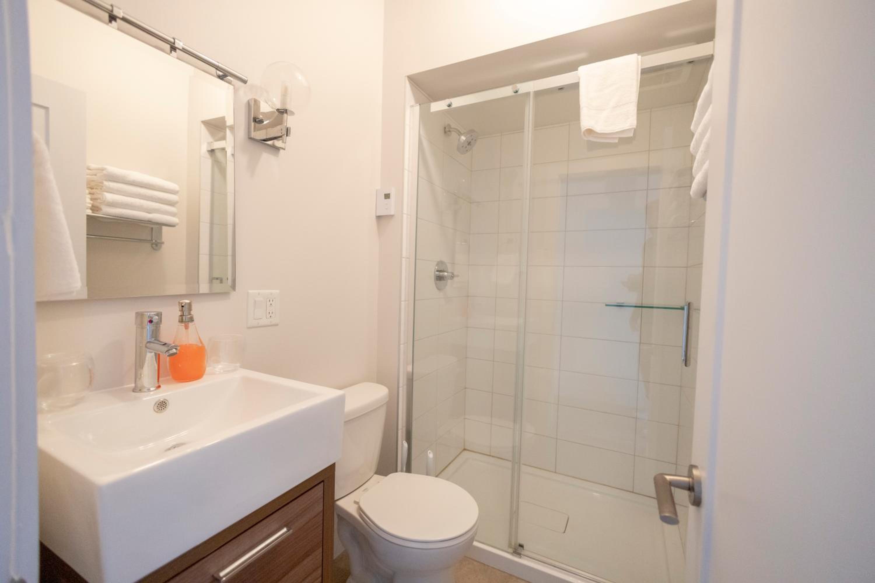 One-Bedroom Apartment - Photo 22