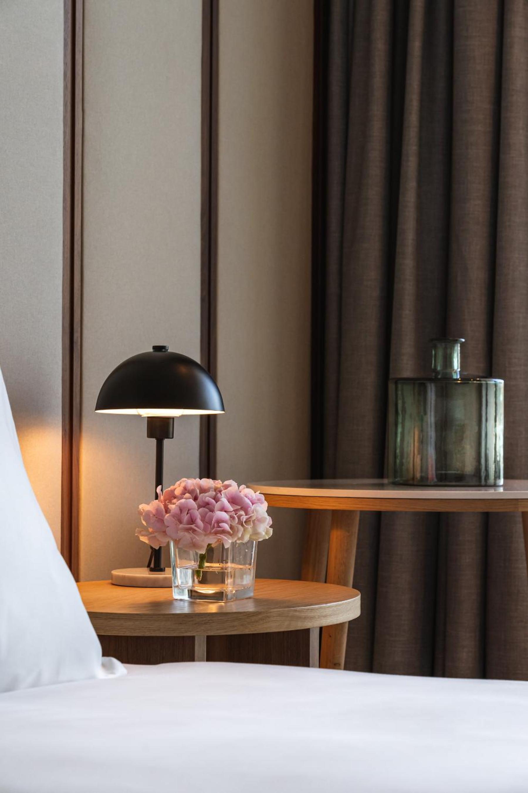 Standard Twin Room with River View - Photo 1
