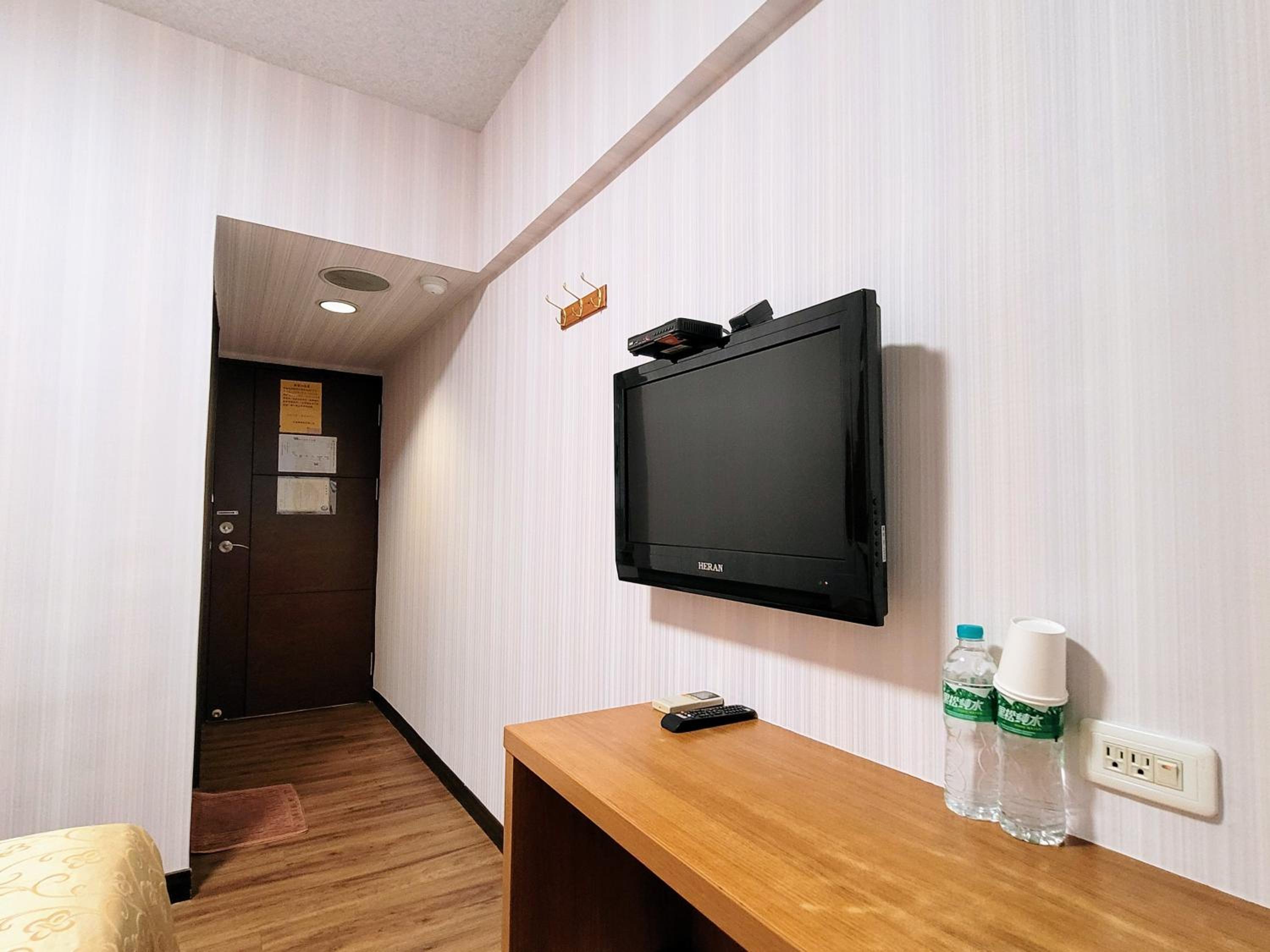 Standard Twin Room photo 2