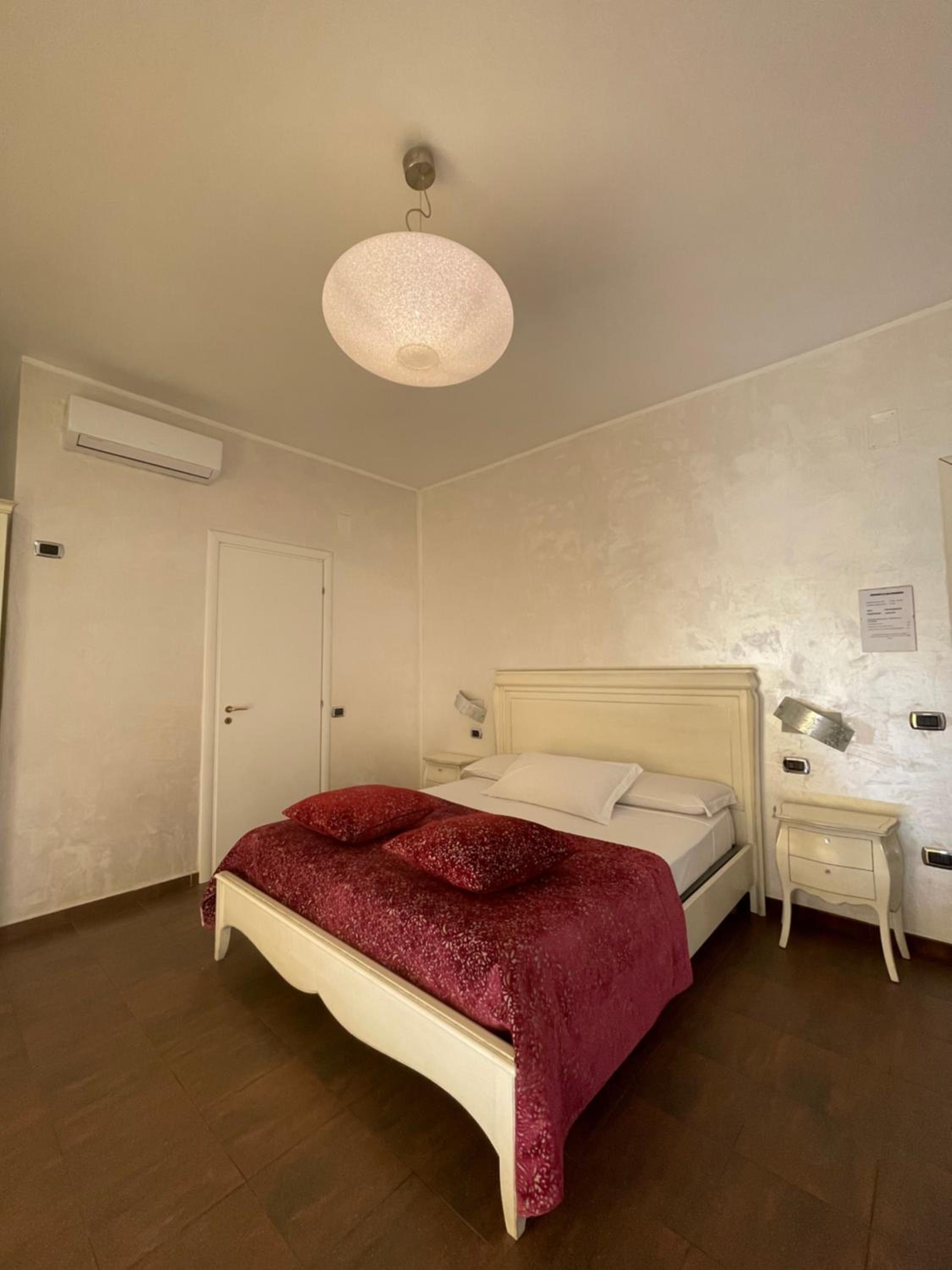 Deluxe Double Room with Balcony and Sea View