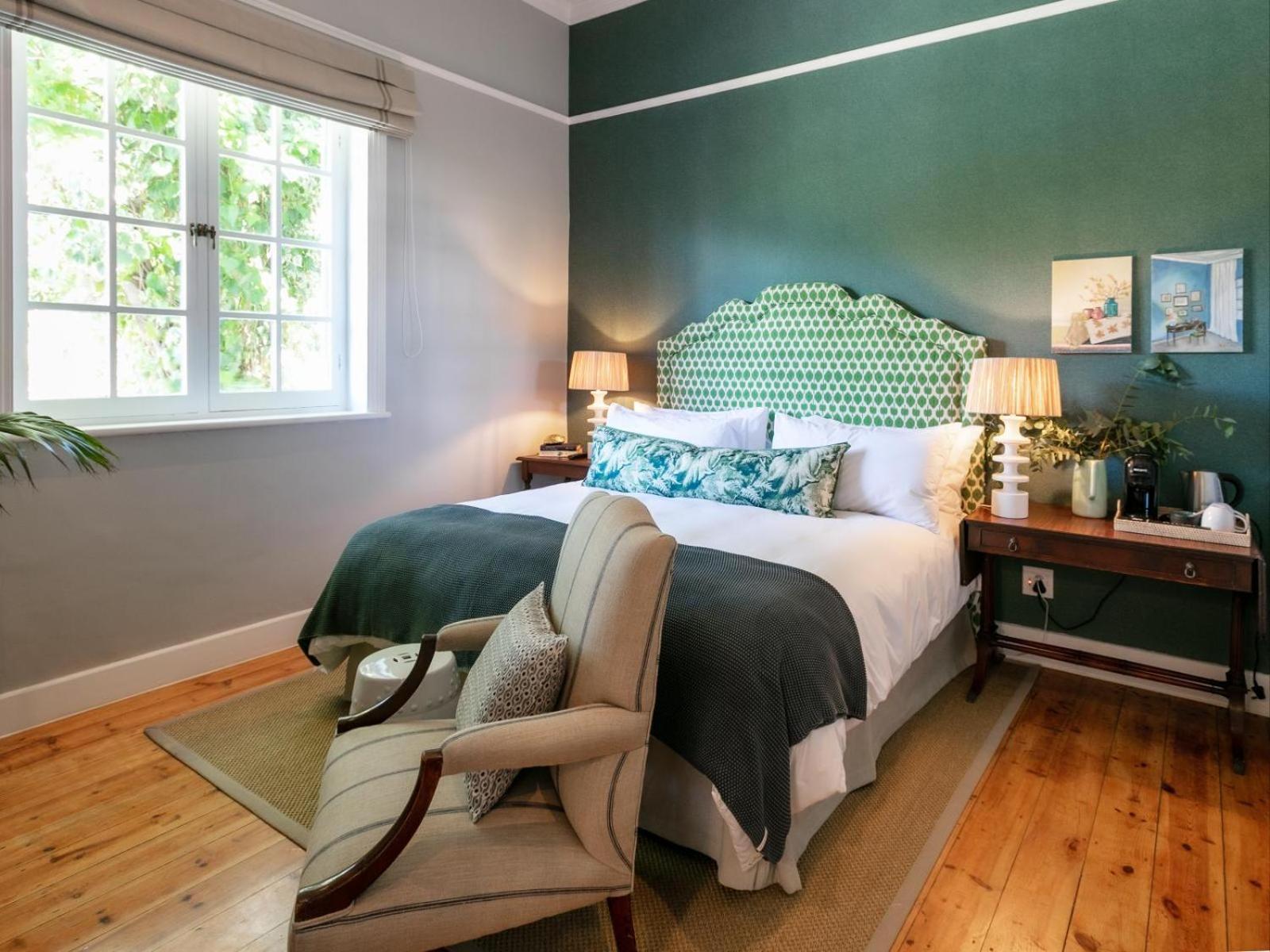 Standard King Room - Photo 4