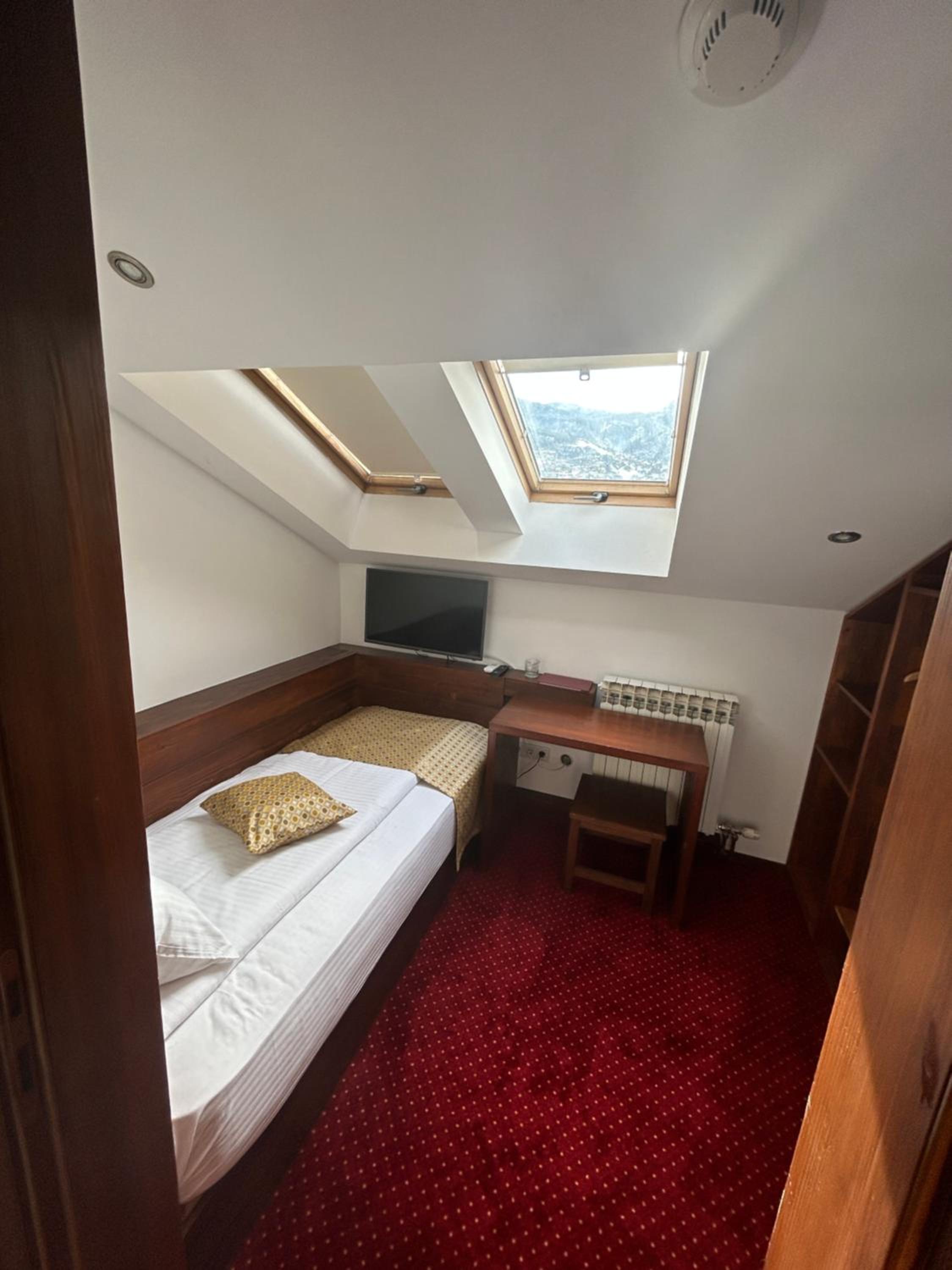Budget Single Room