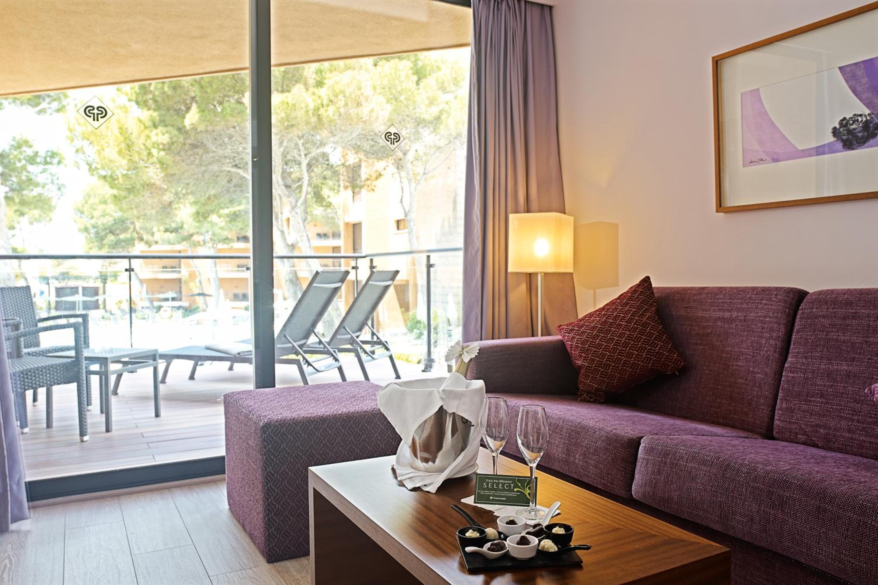 Junior Suite with Sun Deck Terrace