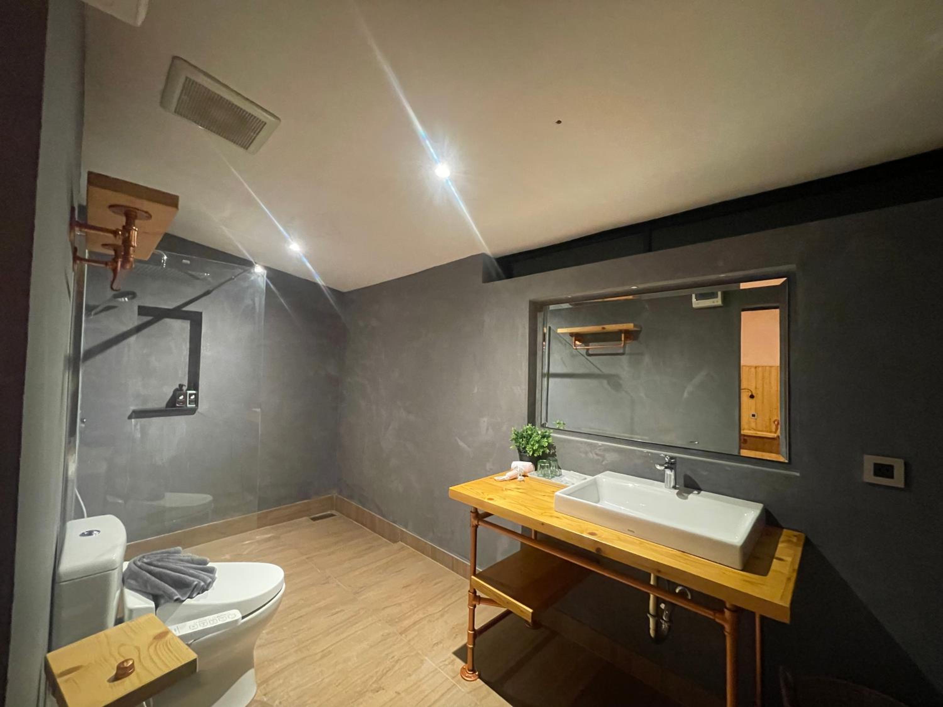 Standard Double Room - Photo 2