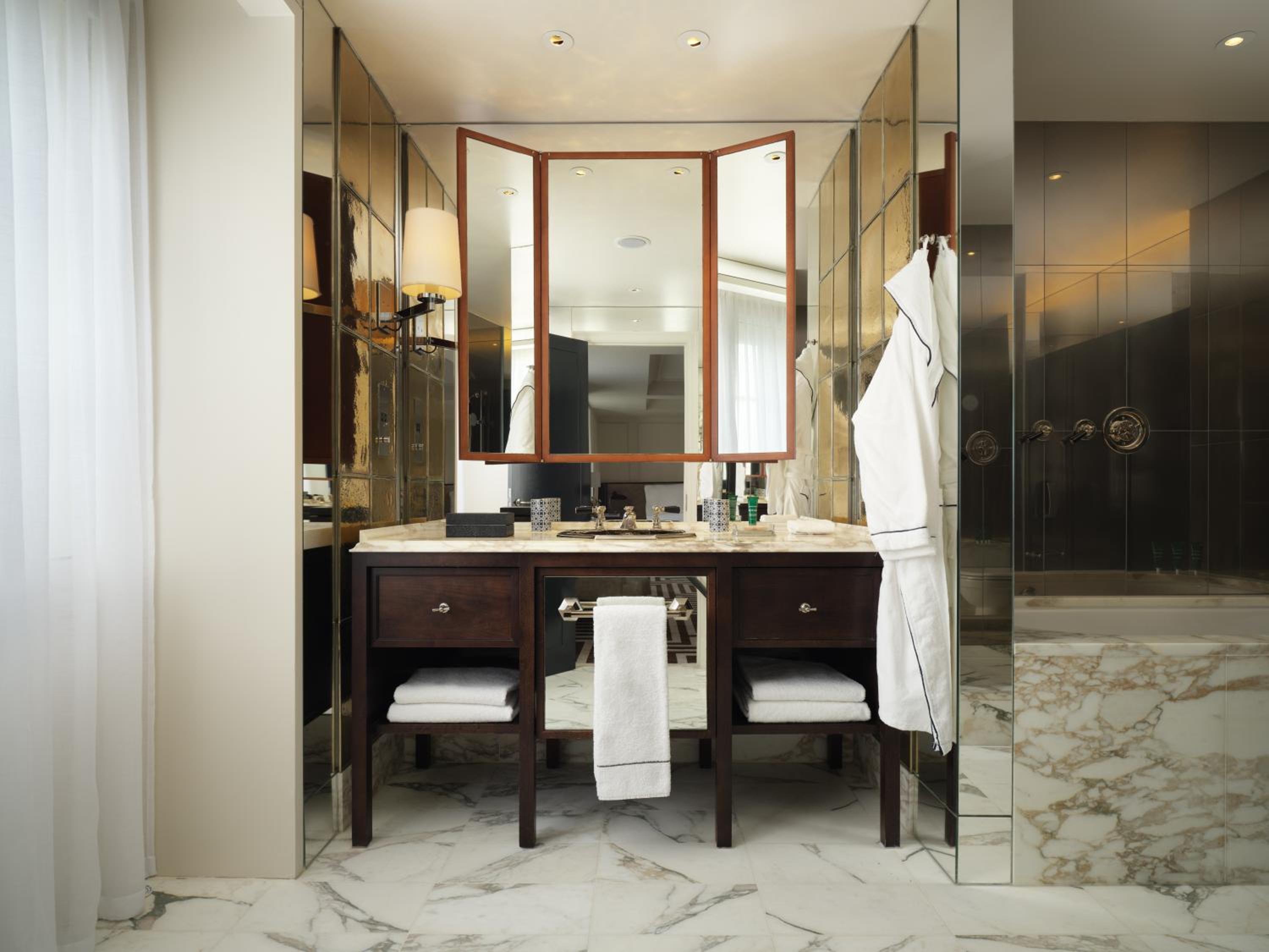 Grand Premier King Room photo 2