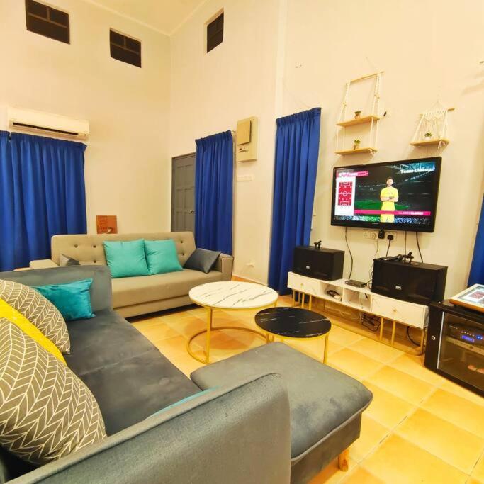 Villa photo 2