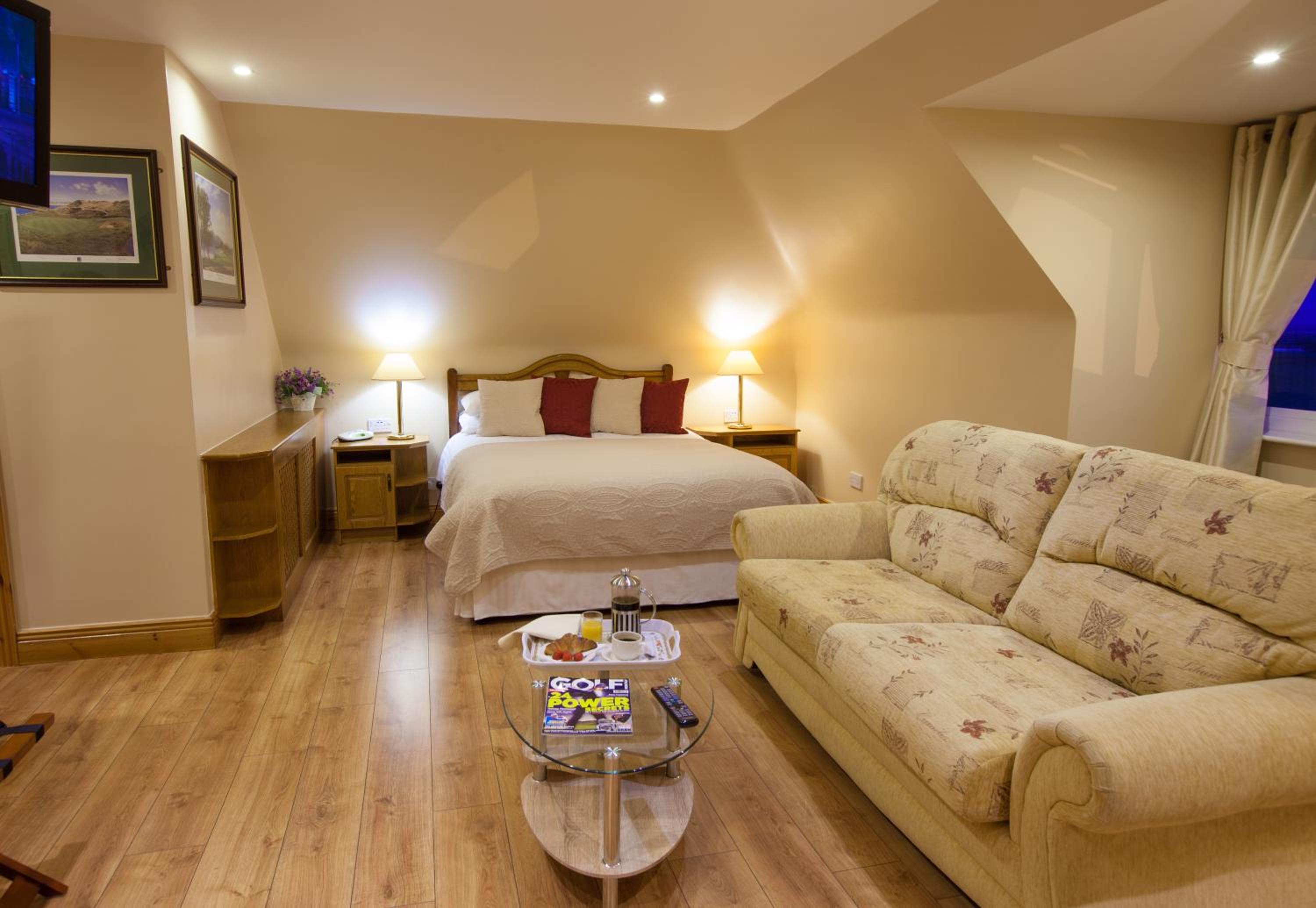 Family Room with Sea View photo 3