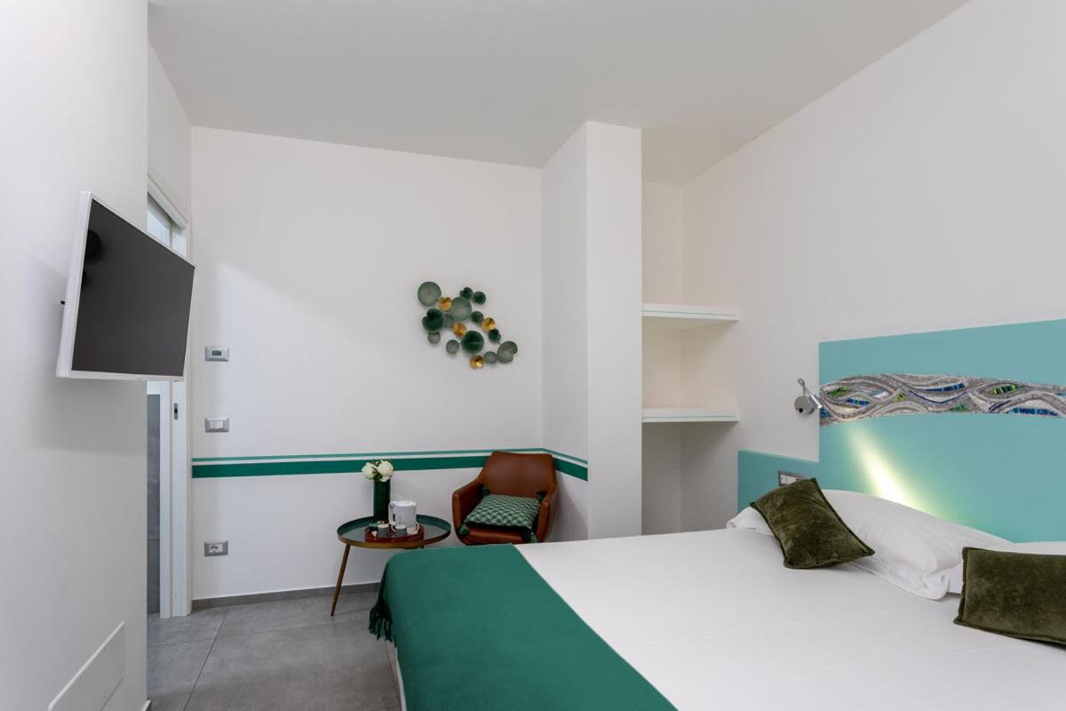 Double Room with Private Bathroom photo 1