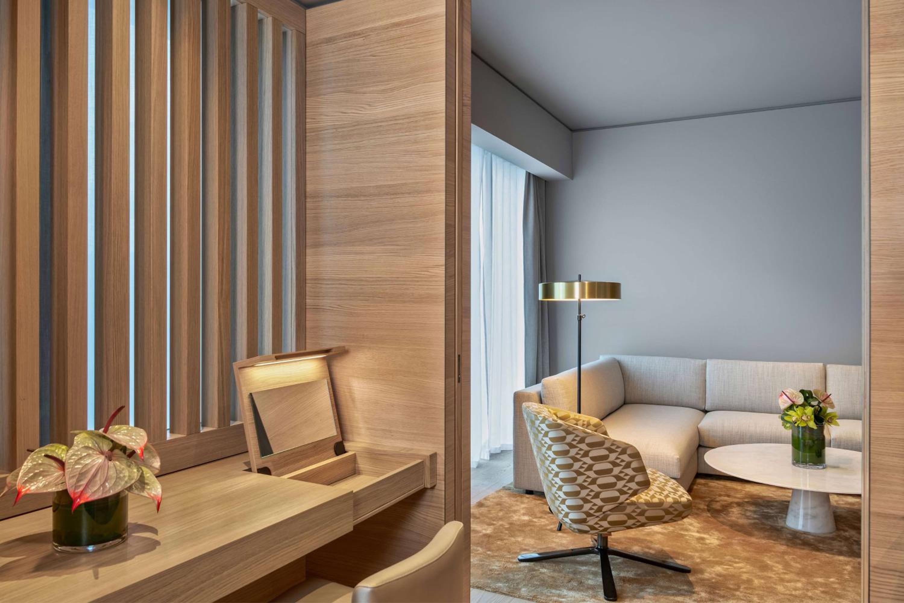 Suite - Photo 6