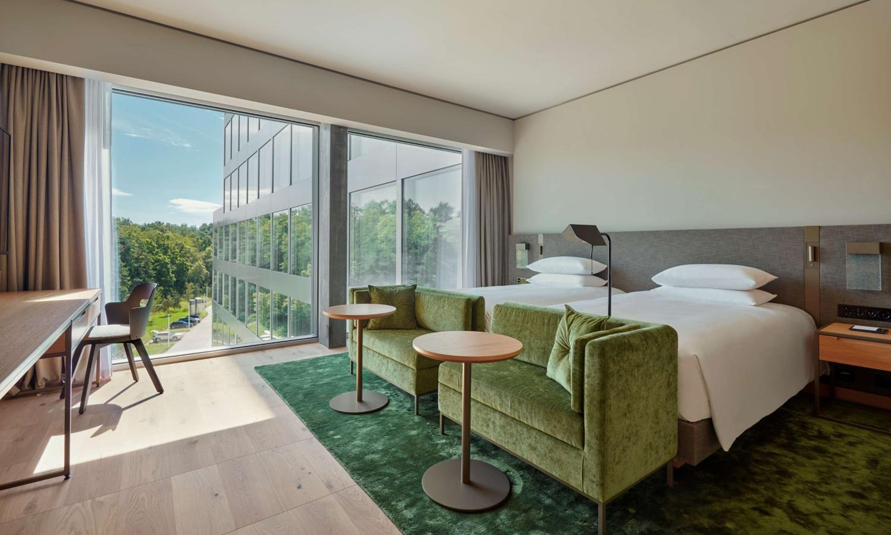 Deluxe Twin Room with Park View - Photo 1