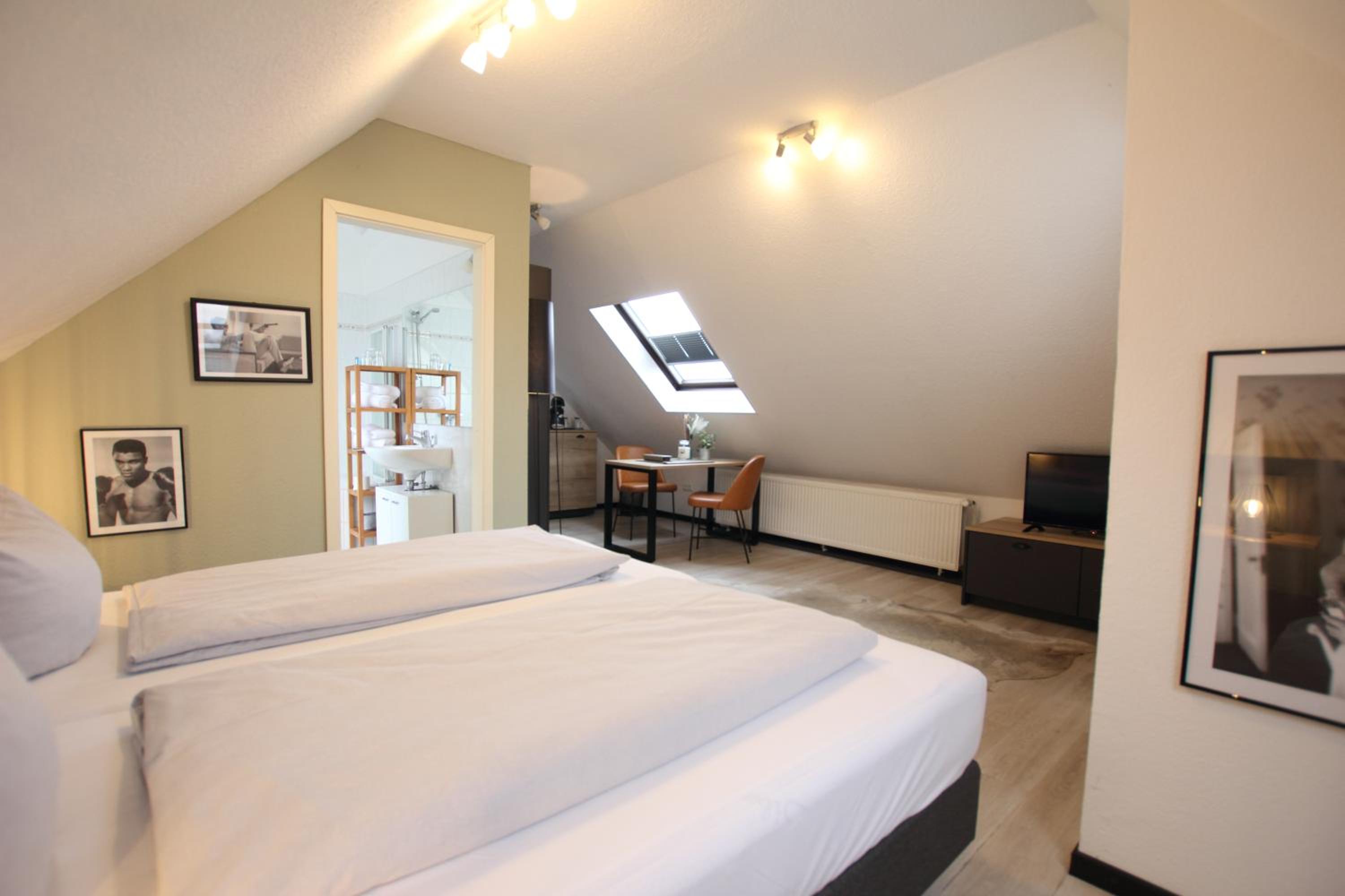 Triple Room with Private Bathroom