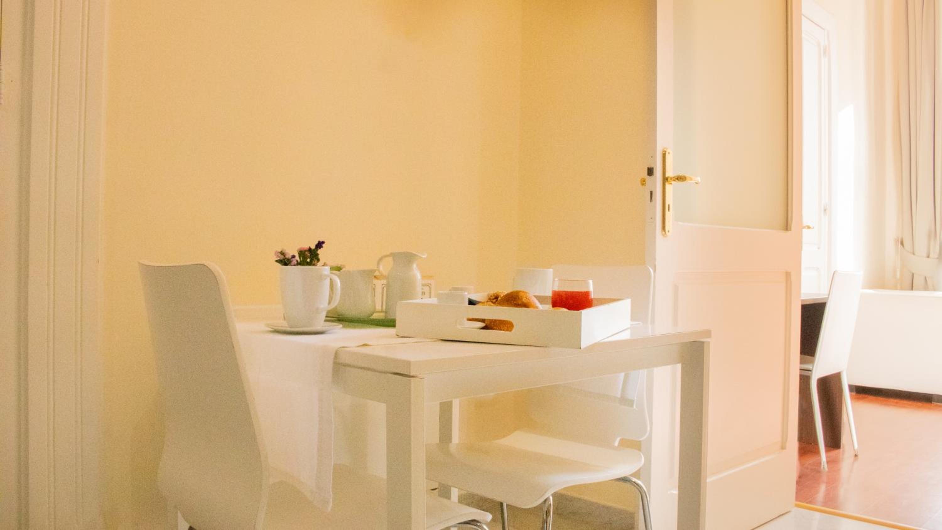 Two-Bedroom Apartment - Photo 3
