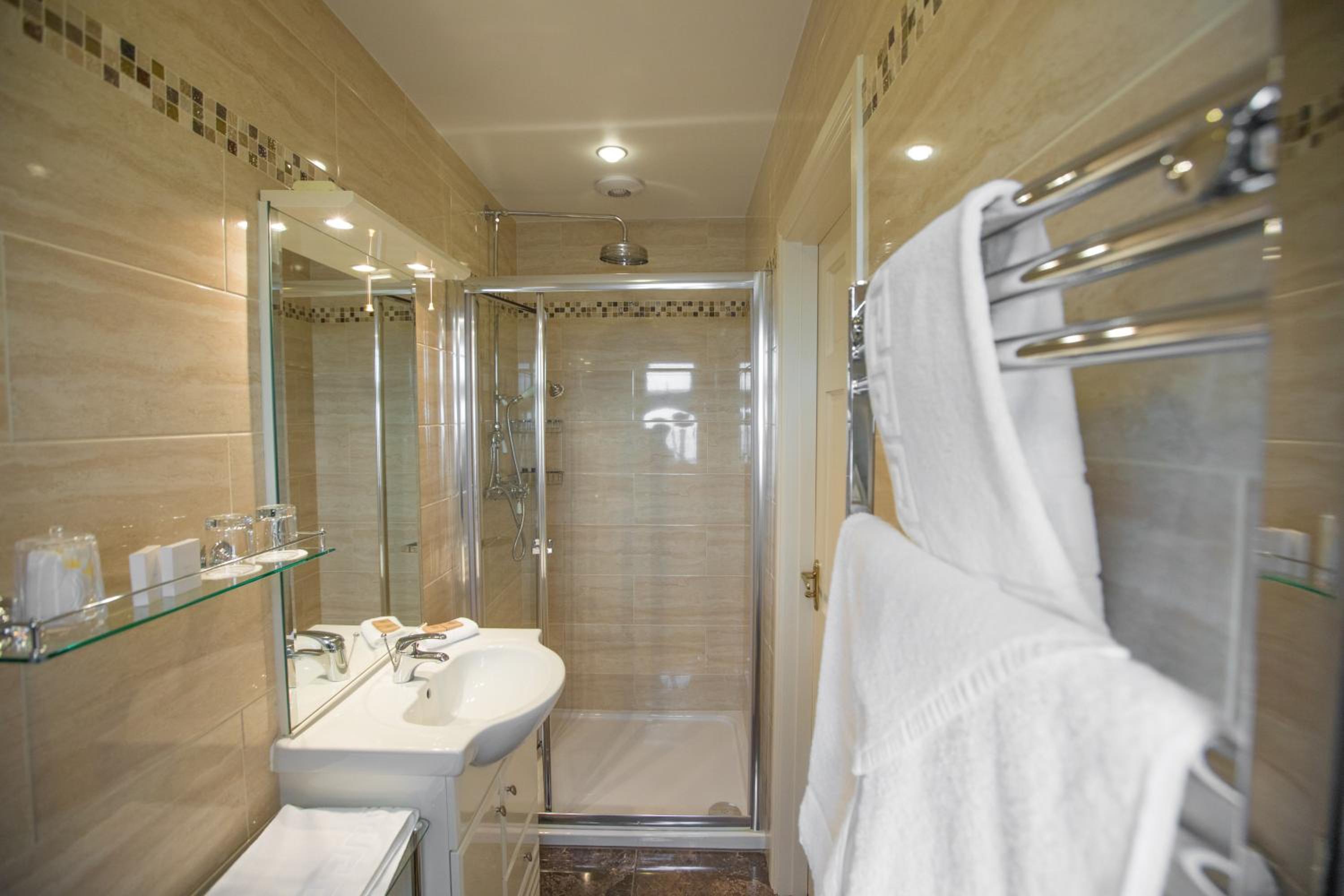 King Room with Lake View photo 3