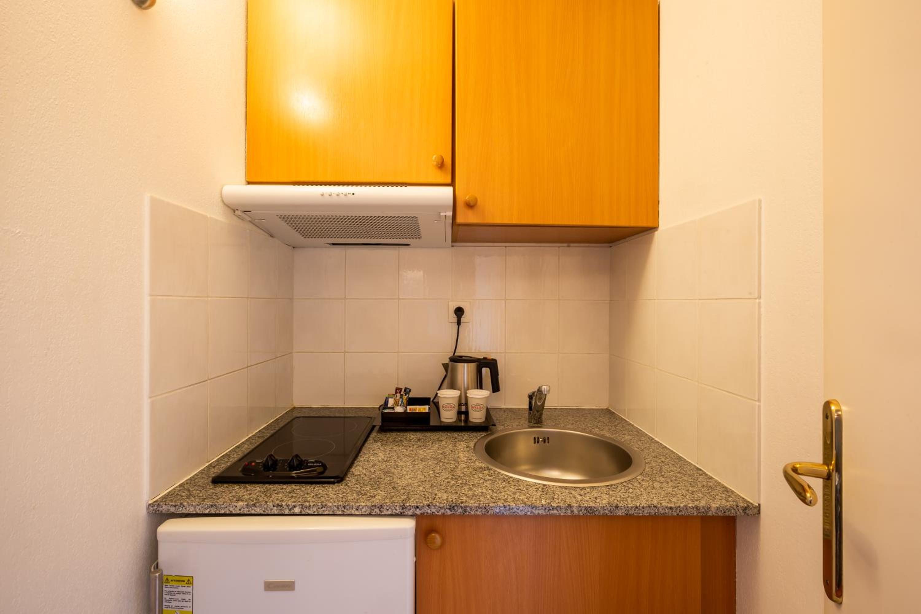 Classic Double Room - Photo 2