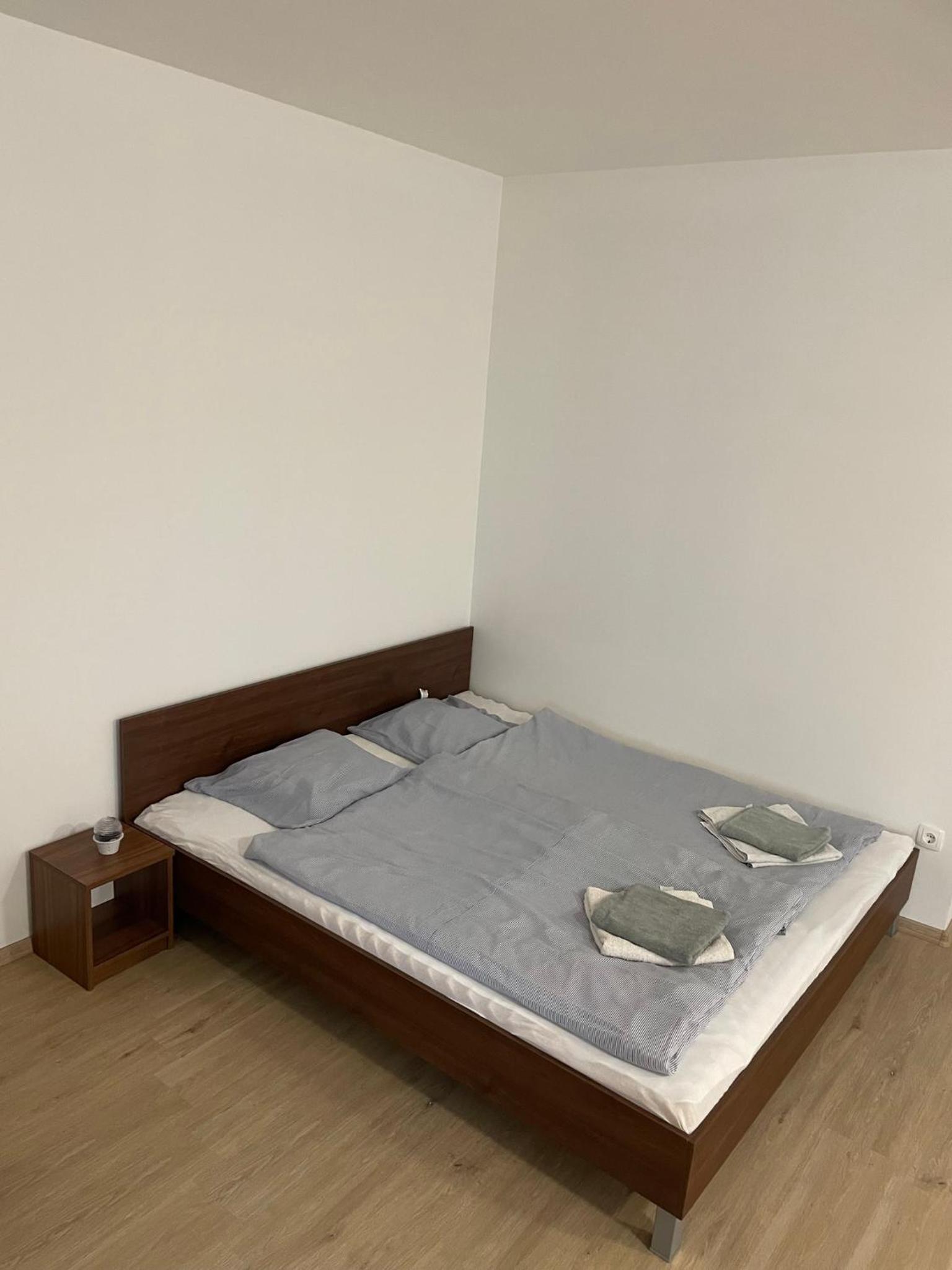 One-Bedroom Apartment - Photo 41