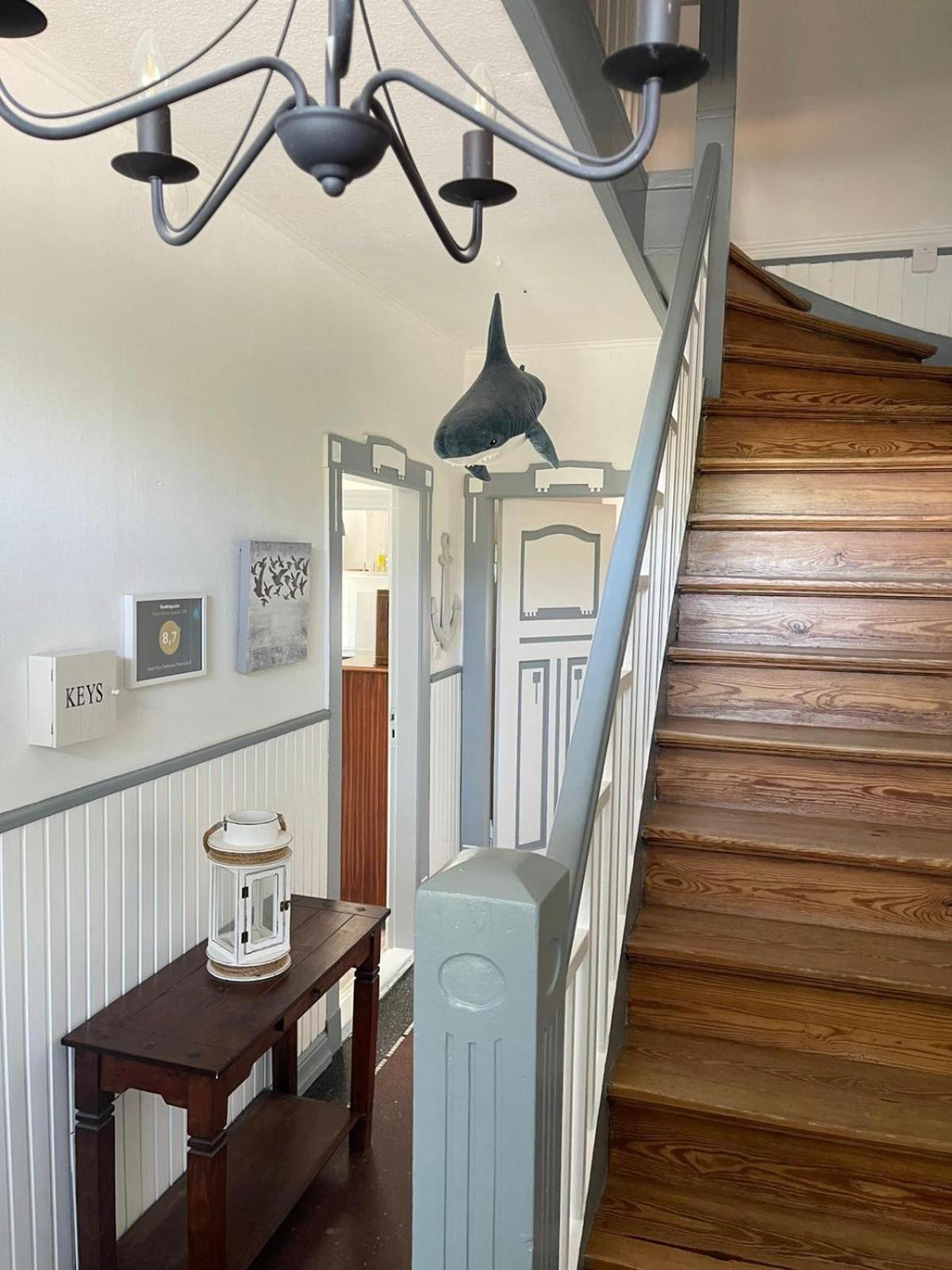 Three-Bedroom House photo 2