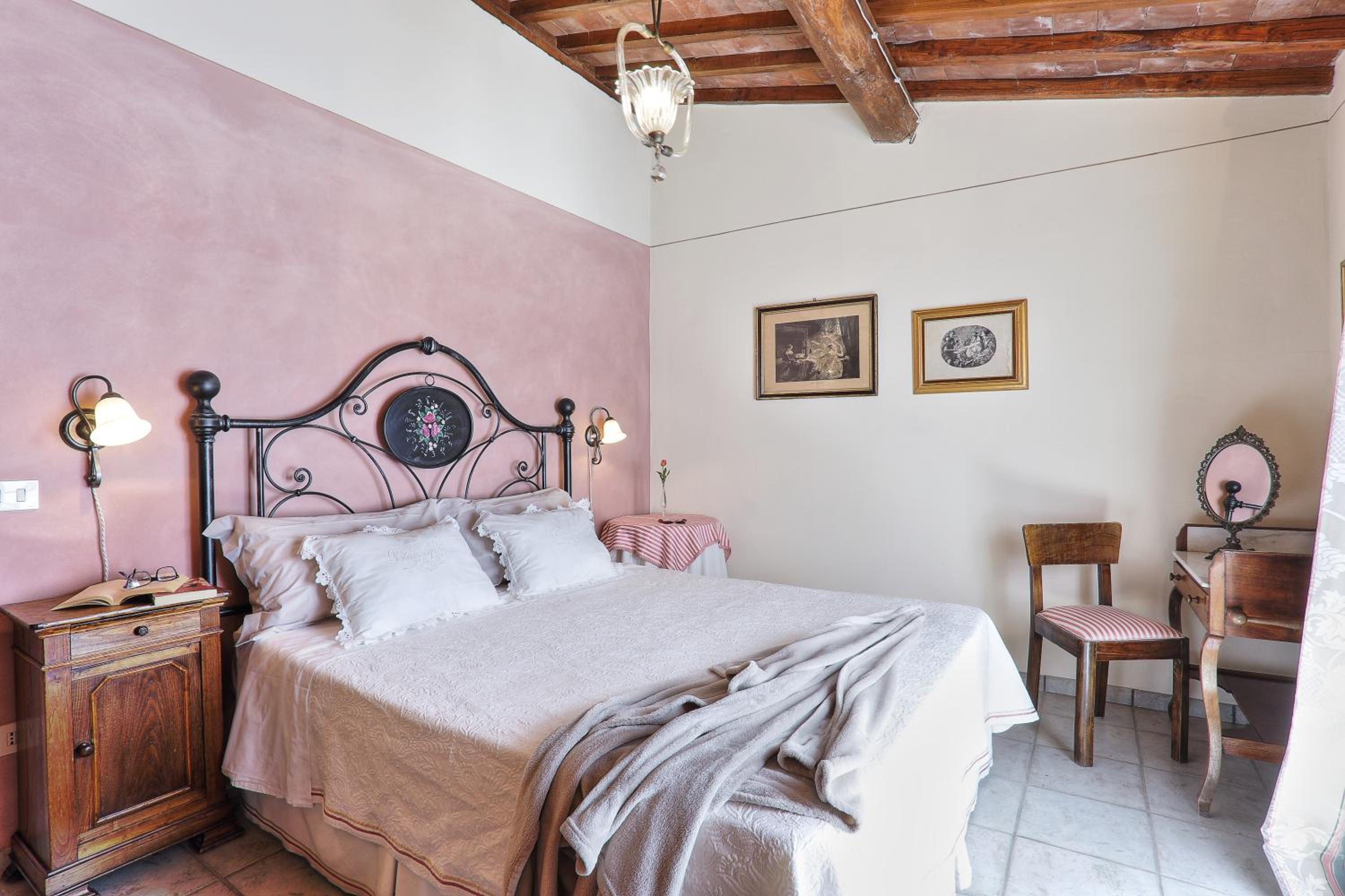 Villa photo 2