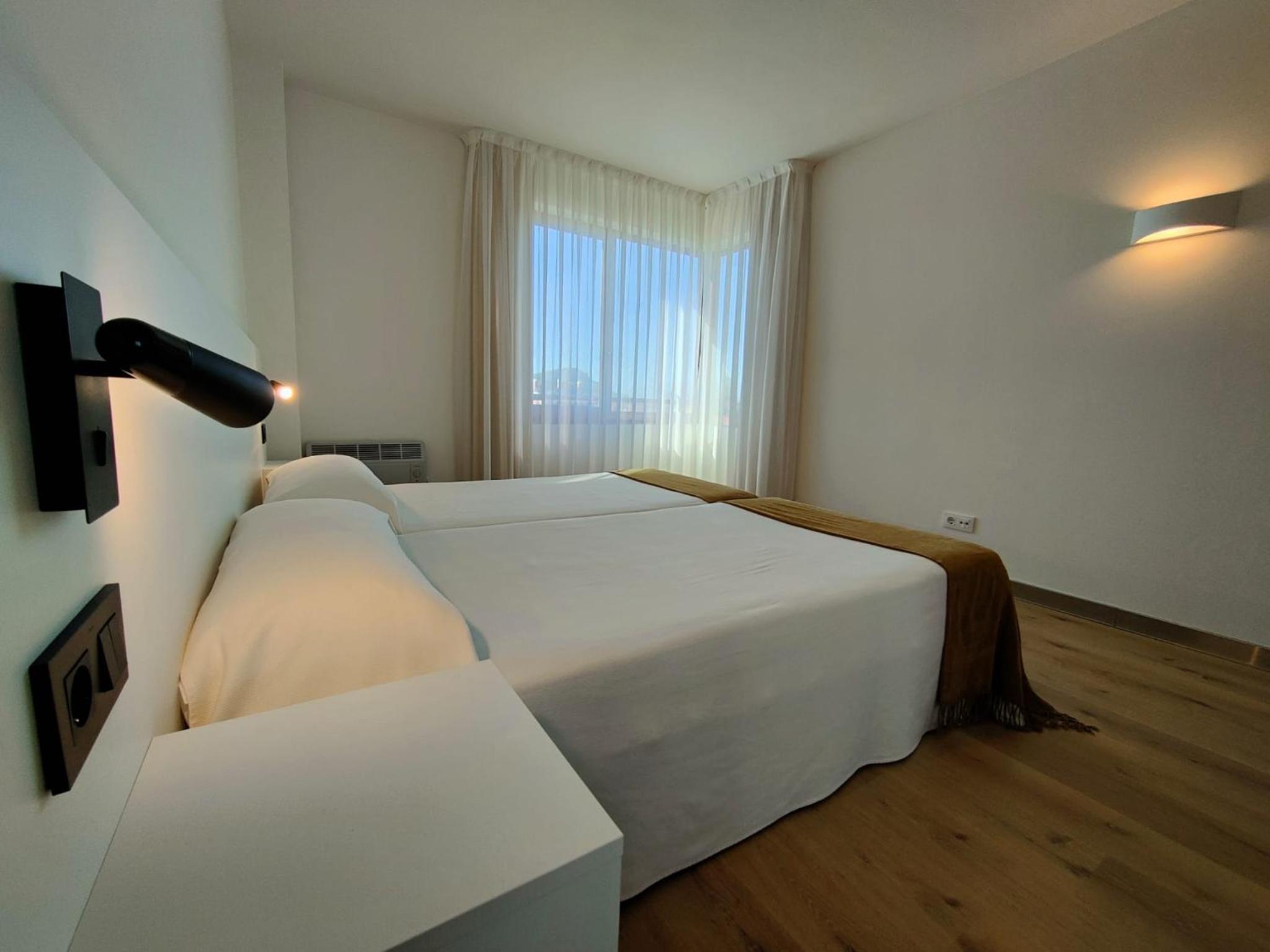 Apartment Premium with Terrace - Photo 16