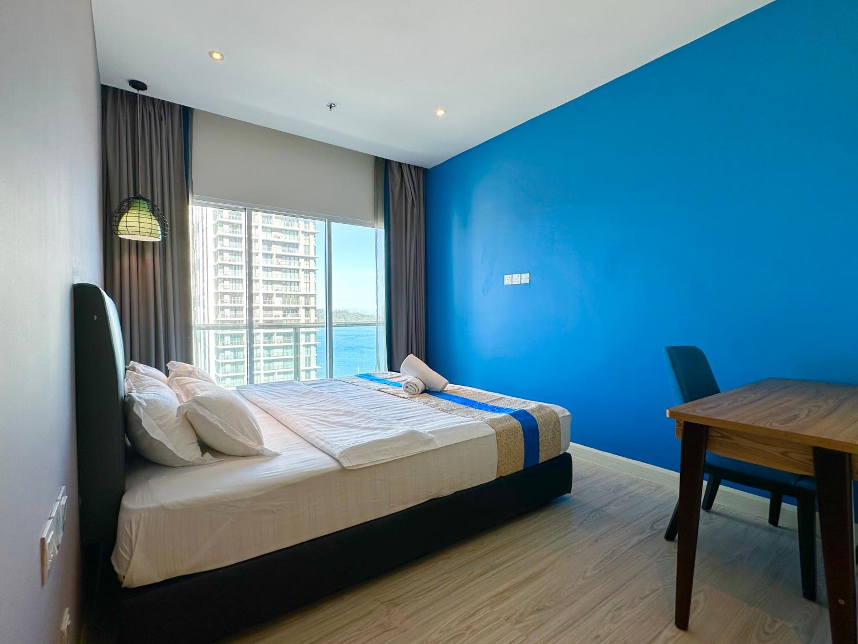 One-Bedroom Apartment - Photo 3