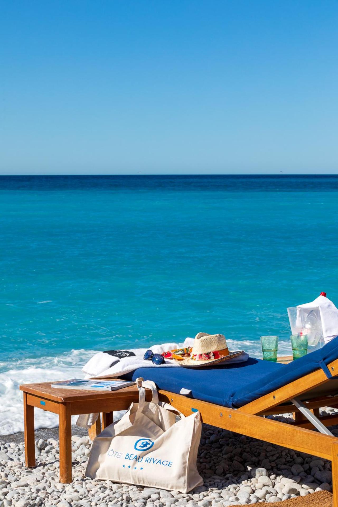 Junior Suite with Terrace and Beach Package photo 2