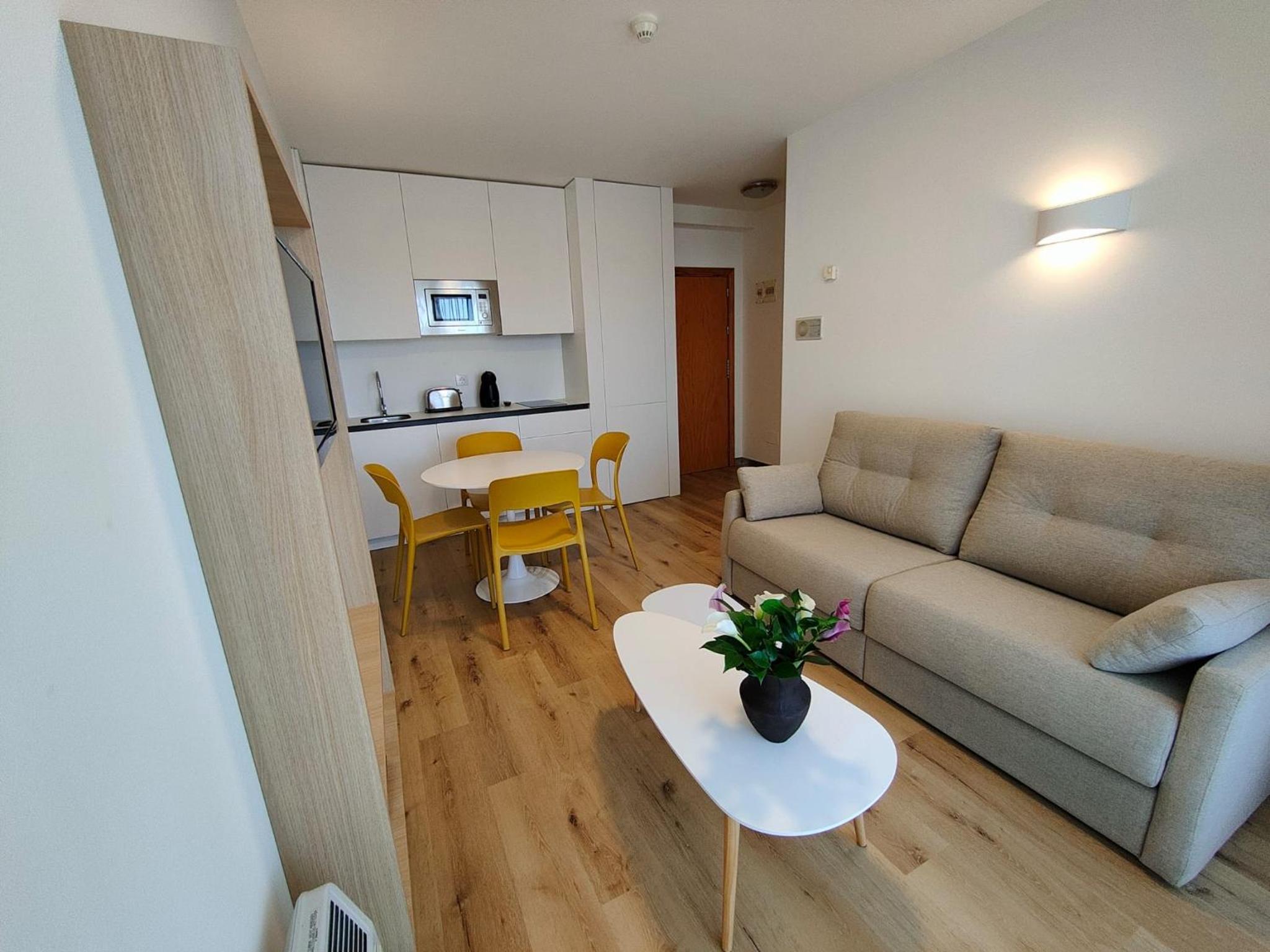 Superior Apartment with View (2 Adults + 1 Child) - Photo 31