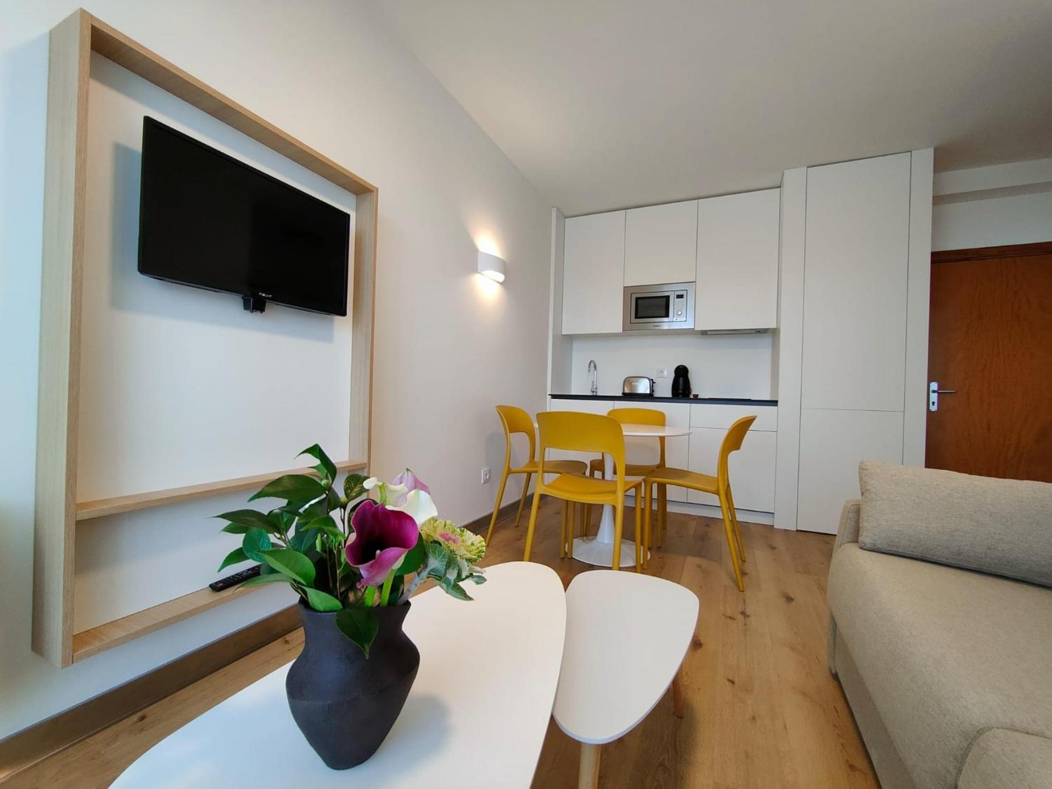 Superior Apartment with View (2 Adults + 1 Child) - Photo 32