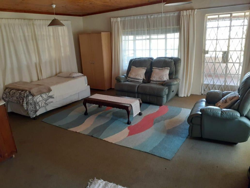 Deluxe Suite - Photo 7