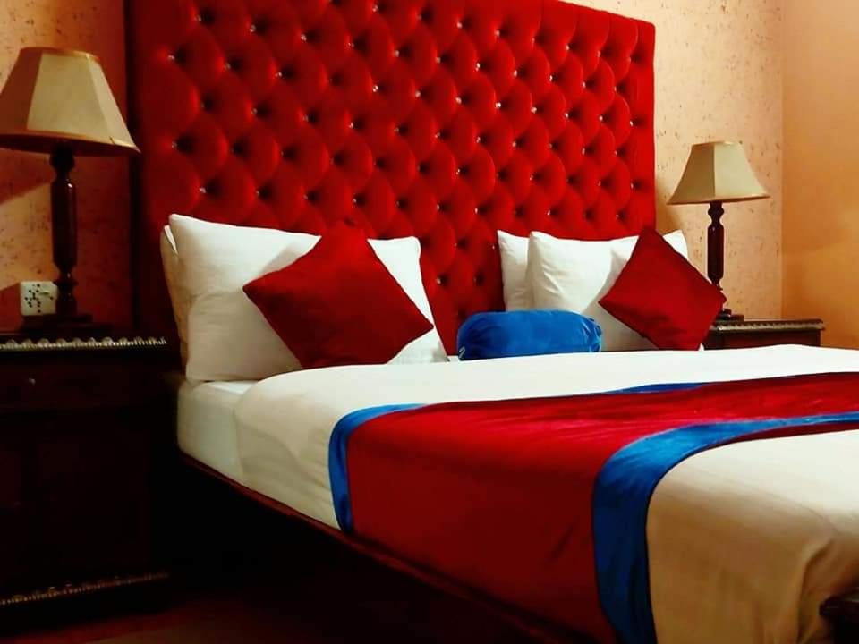 Deluxe Family Suite