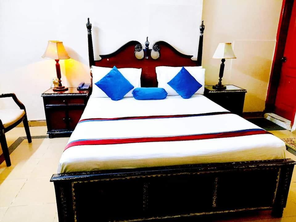 Deluxe Family Suite photo 3
