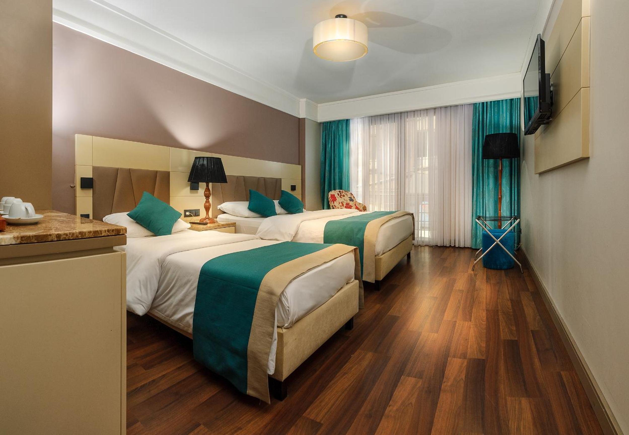 Triple Room with Balcony photo 2
