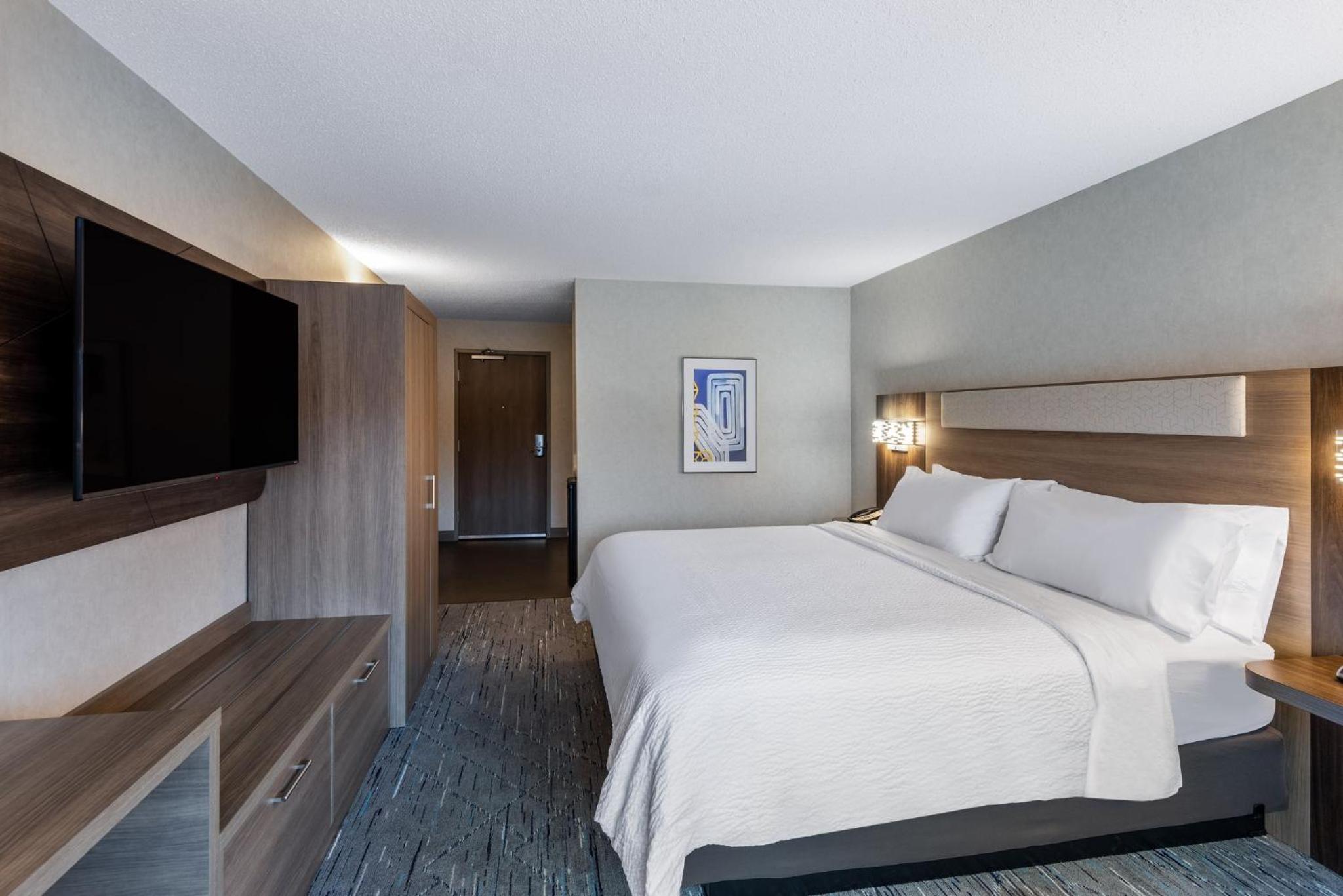 Standard King Room - Photo 2