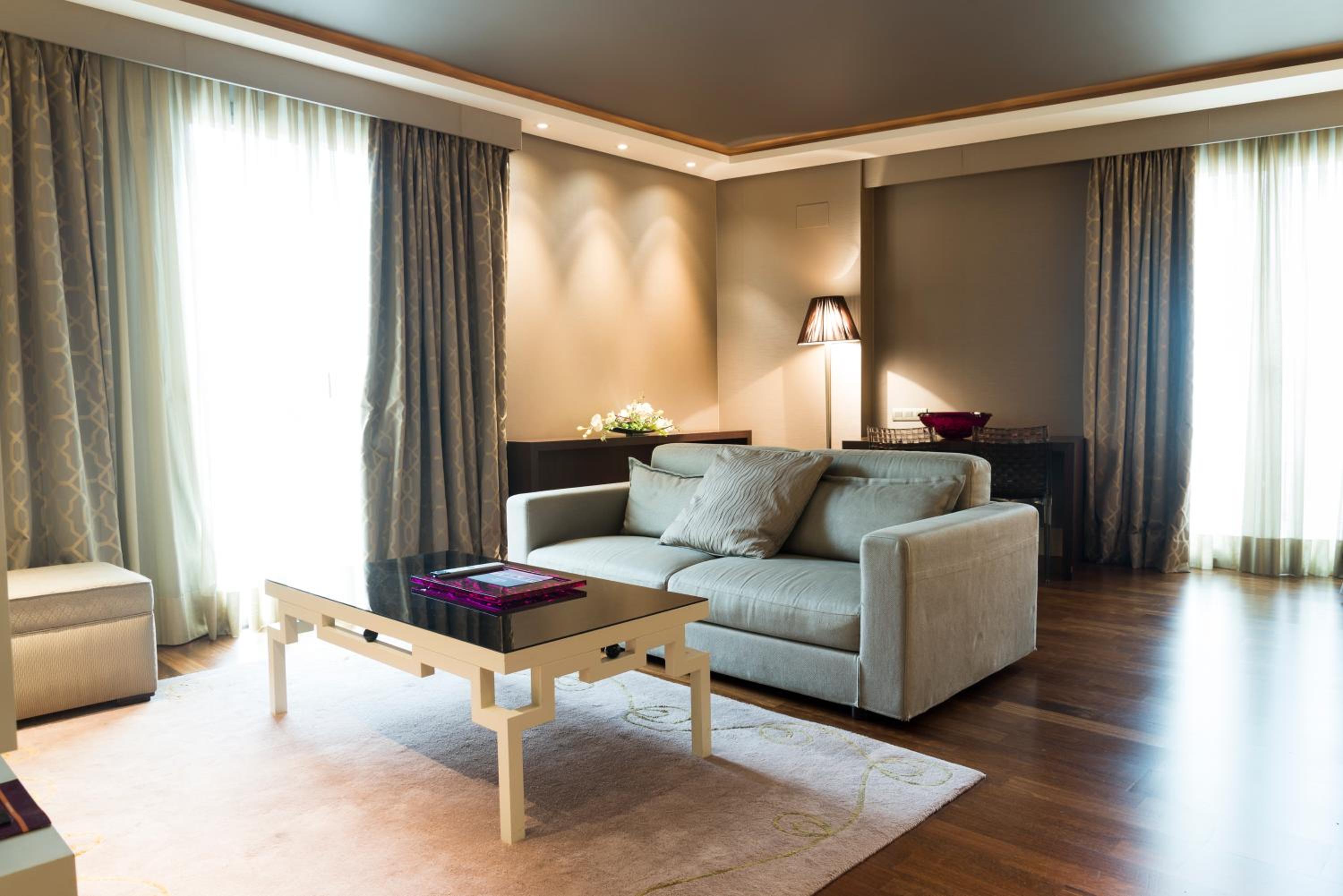 Deluxe Suite - Photo 15