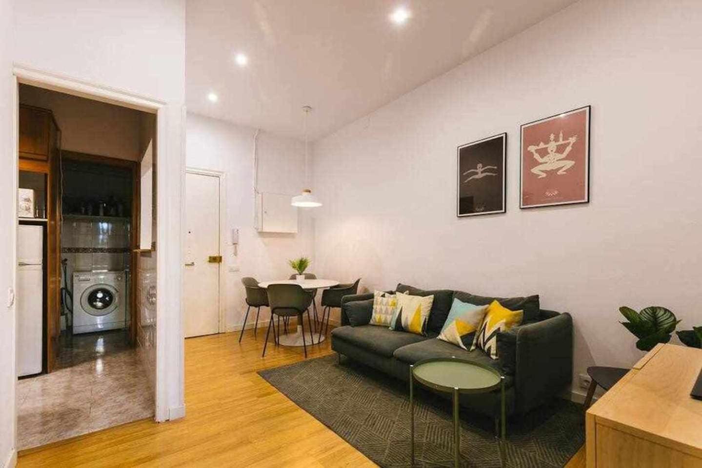 Two-Bedroom Apartment photo 2