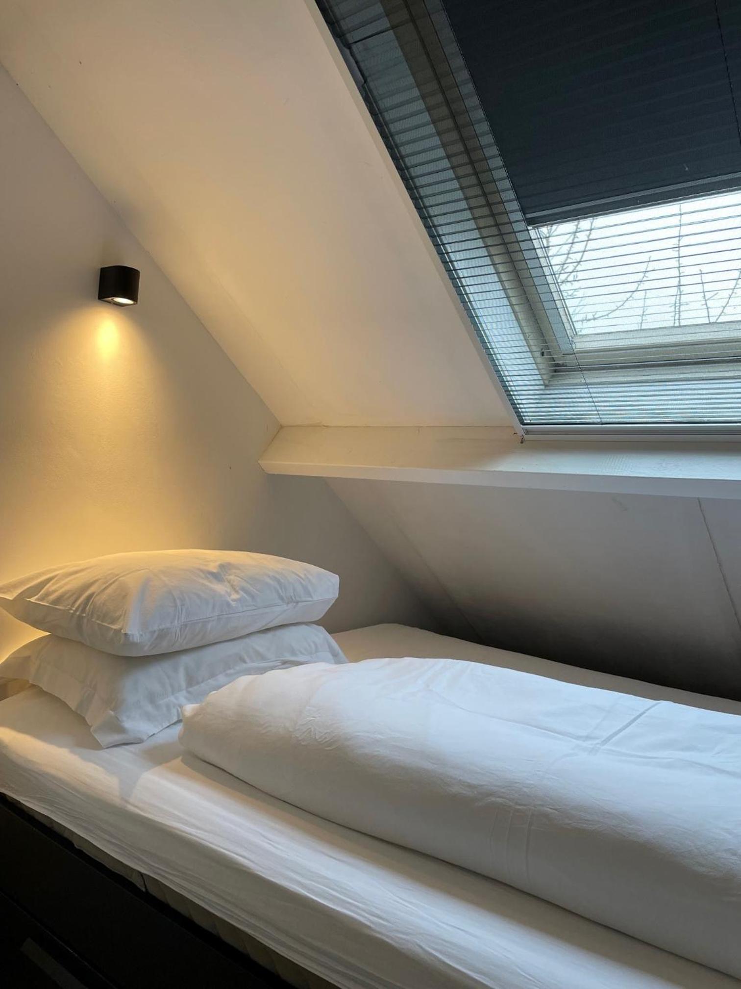 Two-Bedroom House - Photo 13