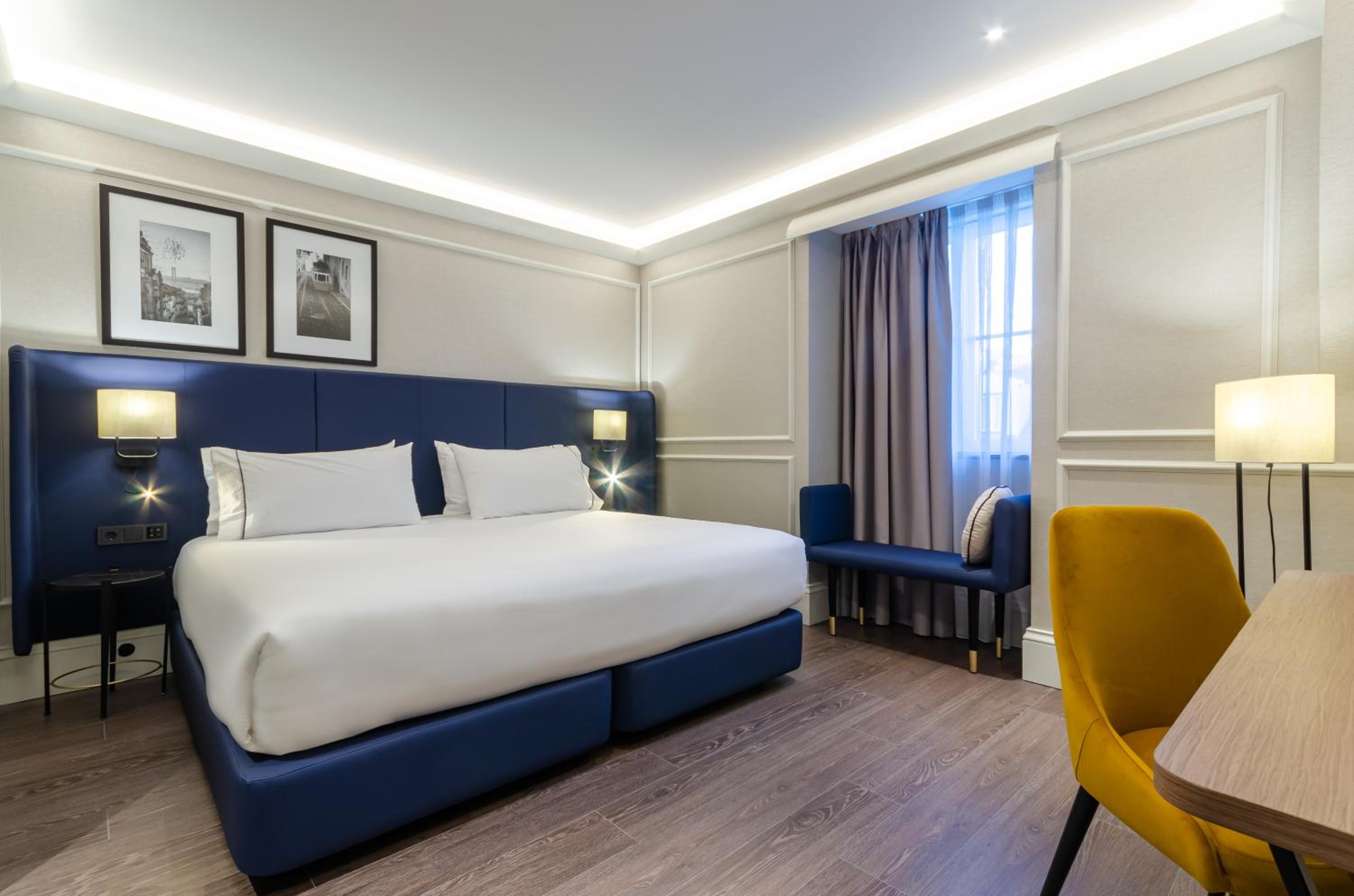 Deluxe Double Room - Photo 4