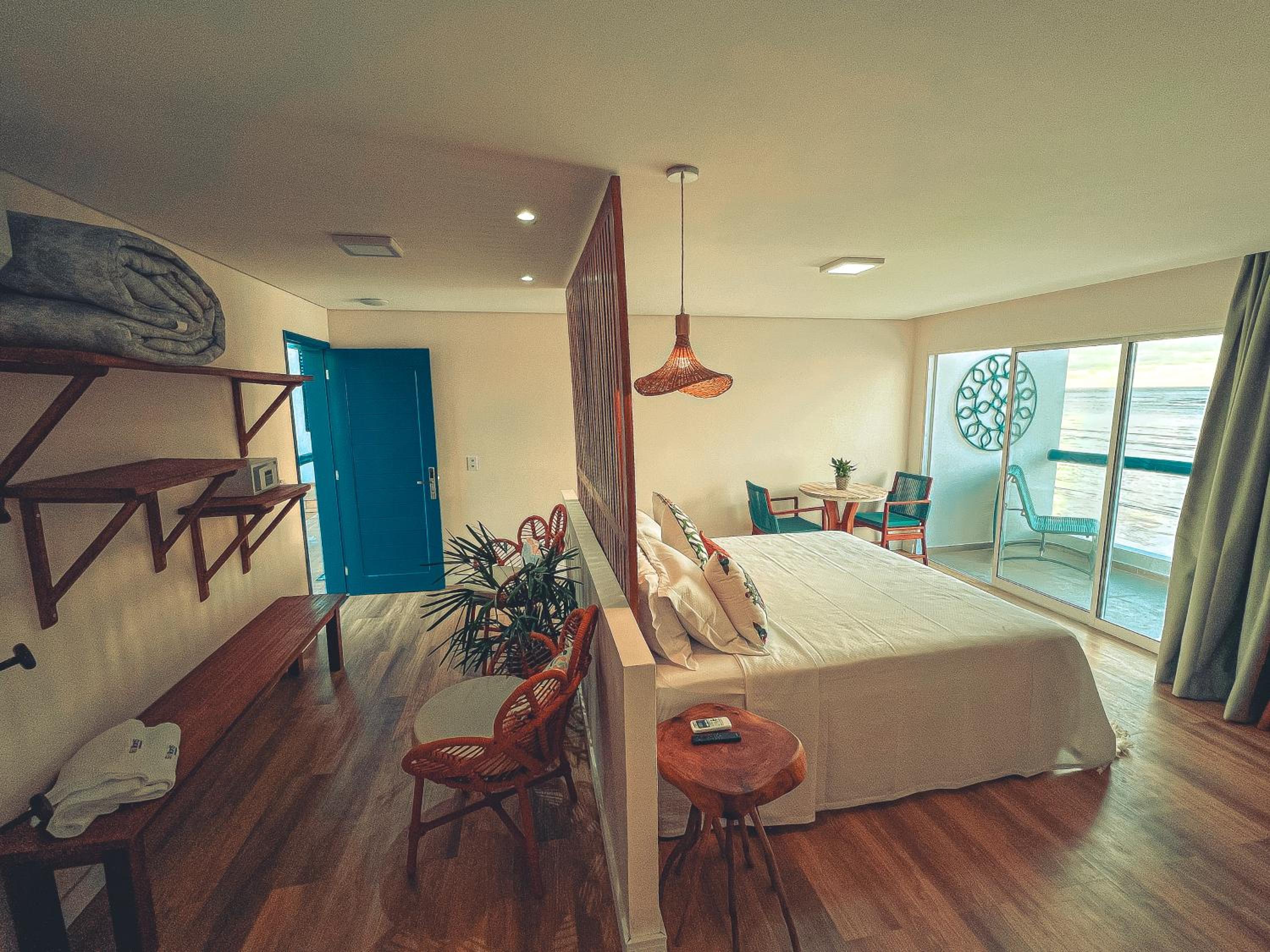 Deluxe Suite with Sea View
