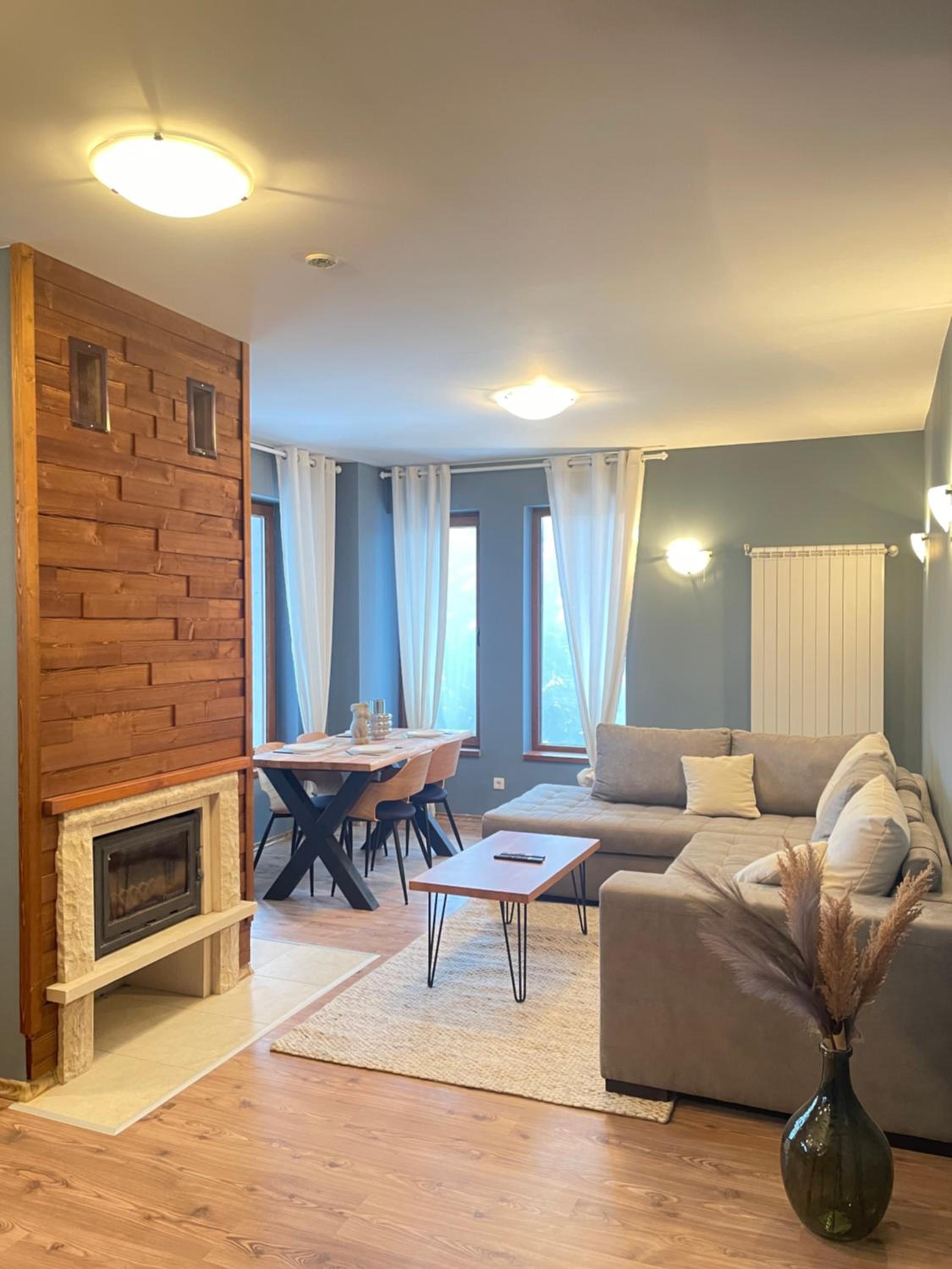 Apartment - Split Level photo 1