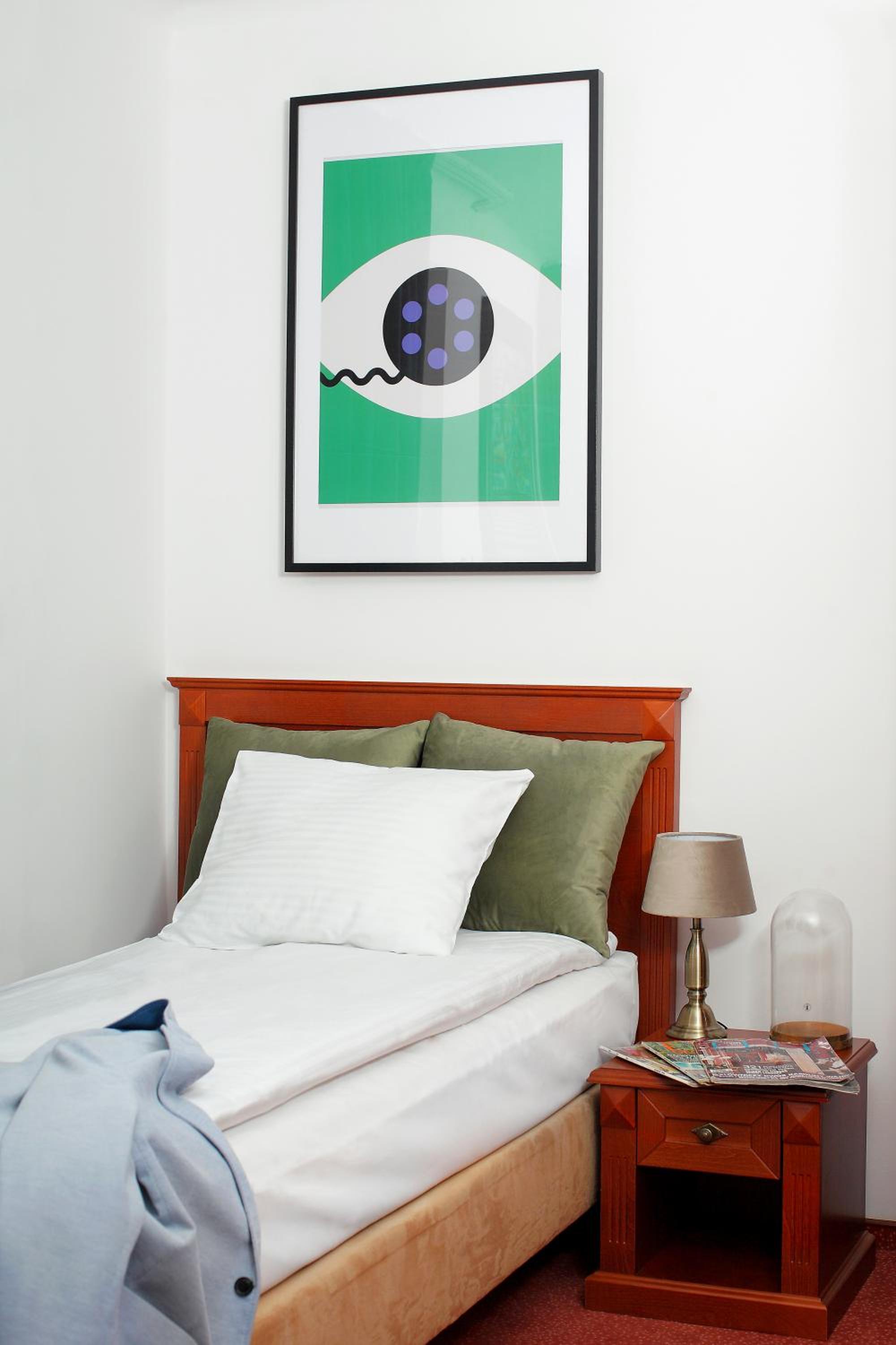 Small Twin Room - Photo 1