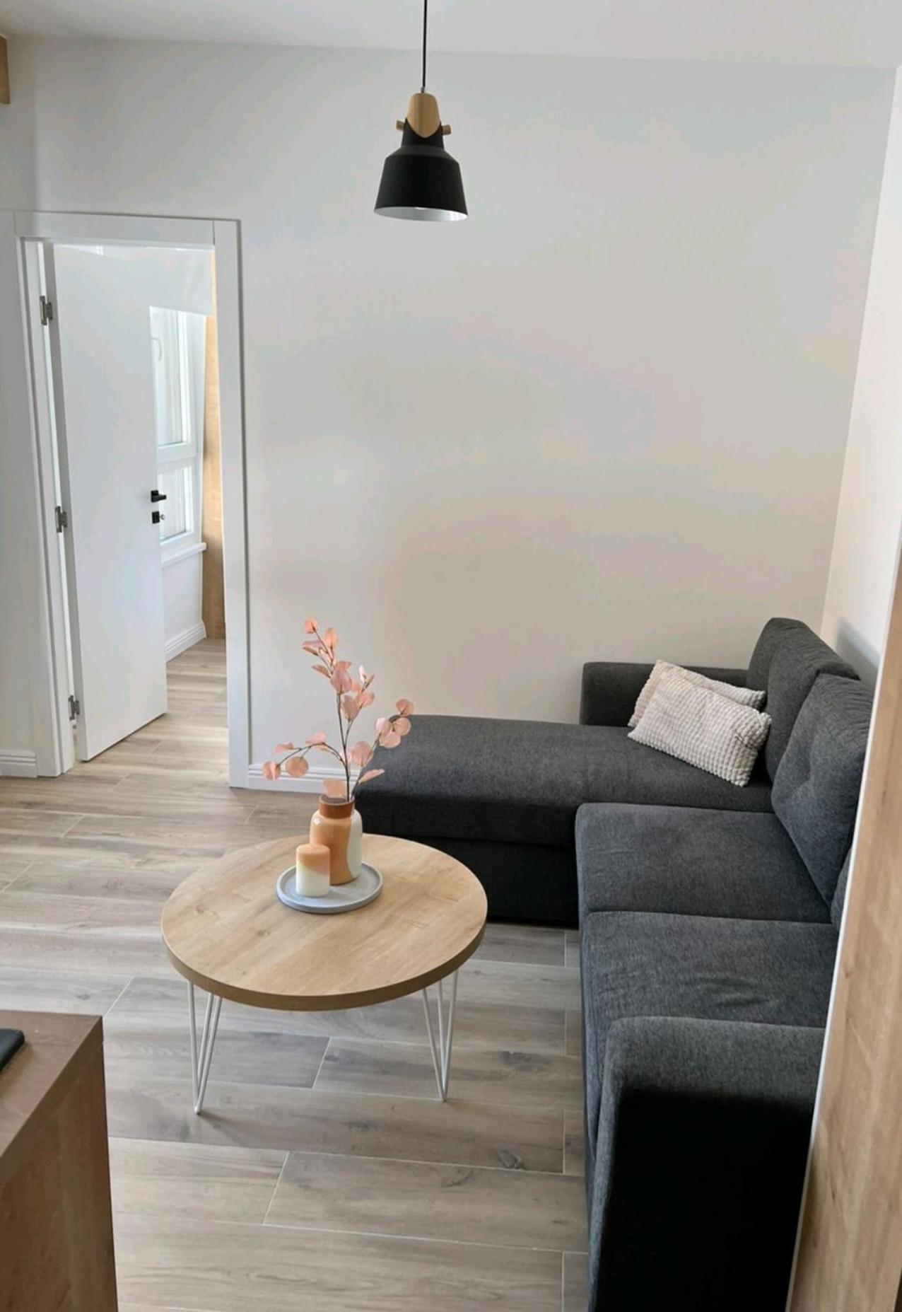 One-Bedroom Apartment photo 3