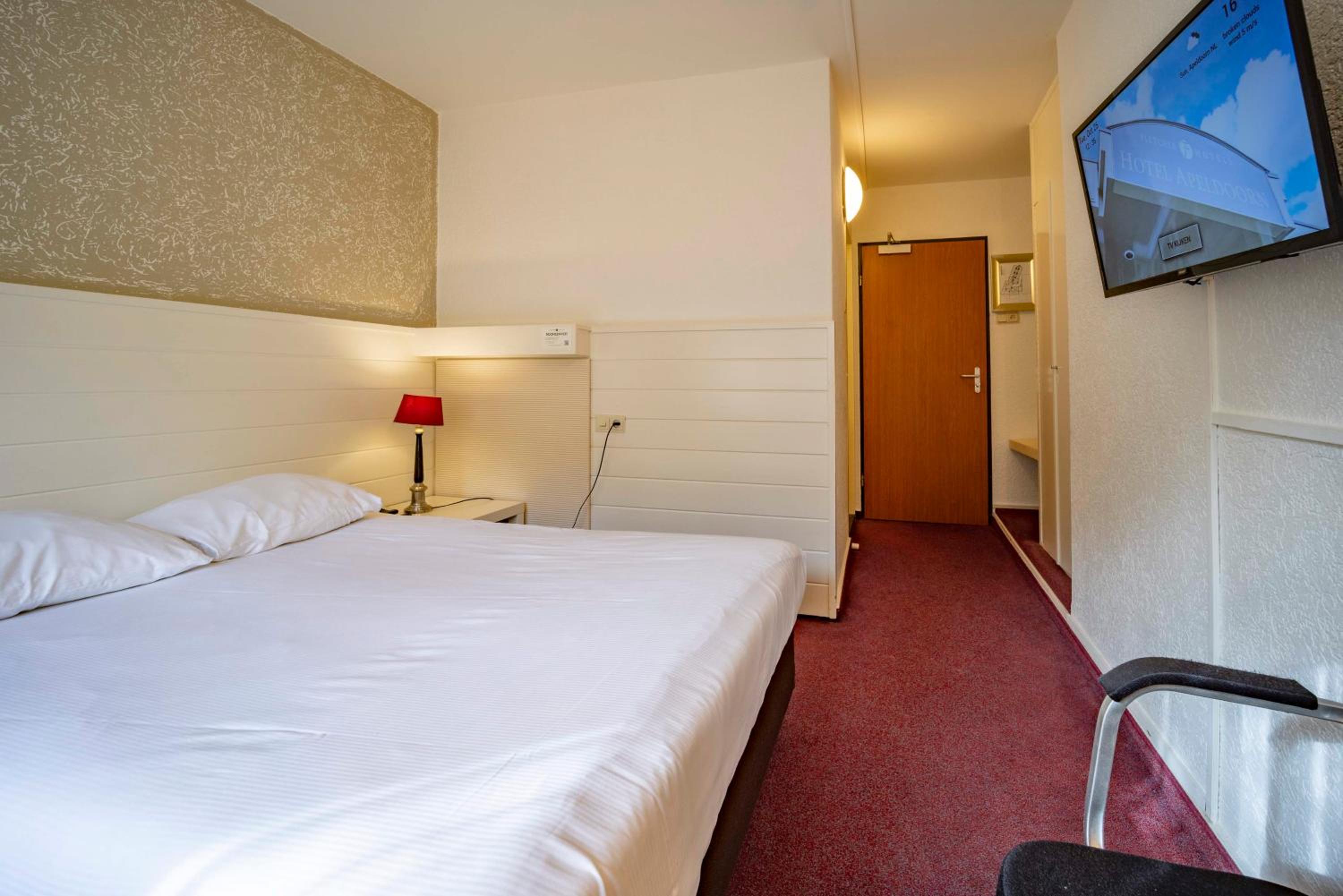 Small Double Room - Photo 3