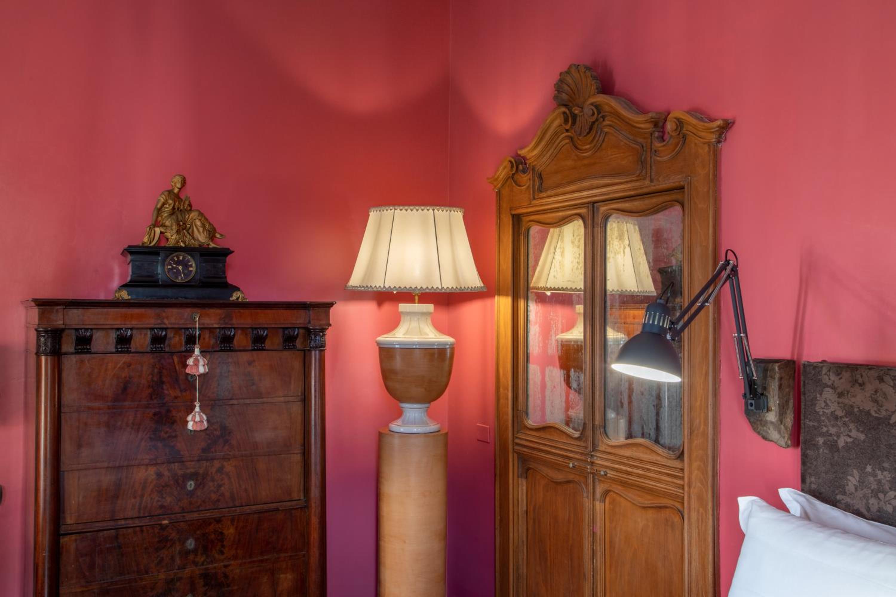 Deluxe Family Room photo 3
