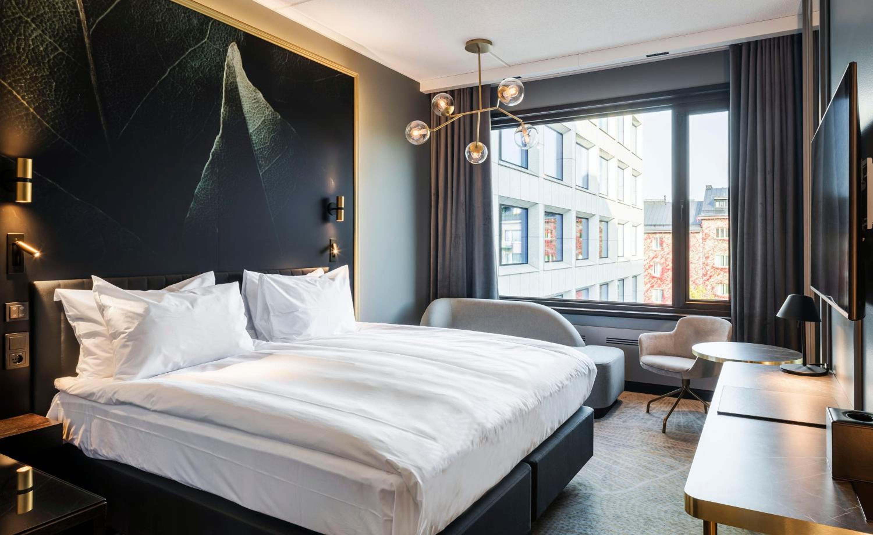 Premium King Room - Club Lounge Access