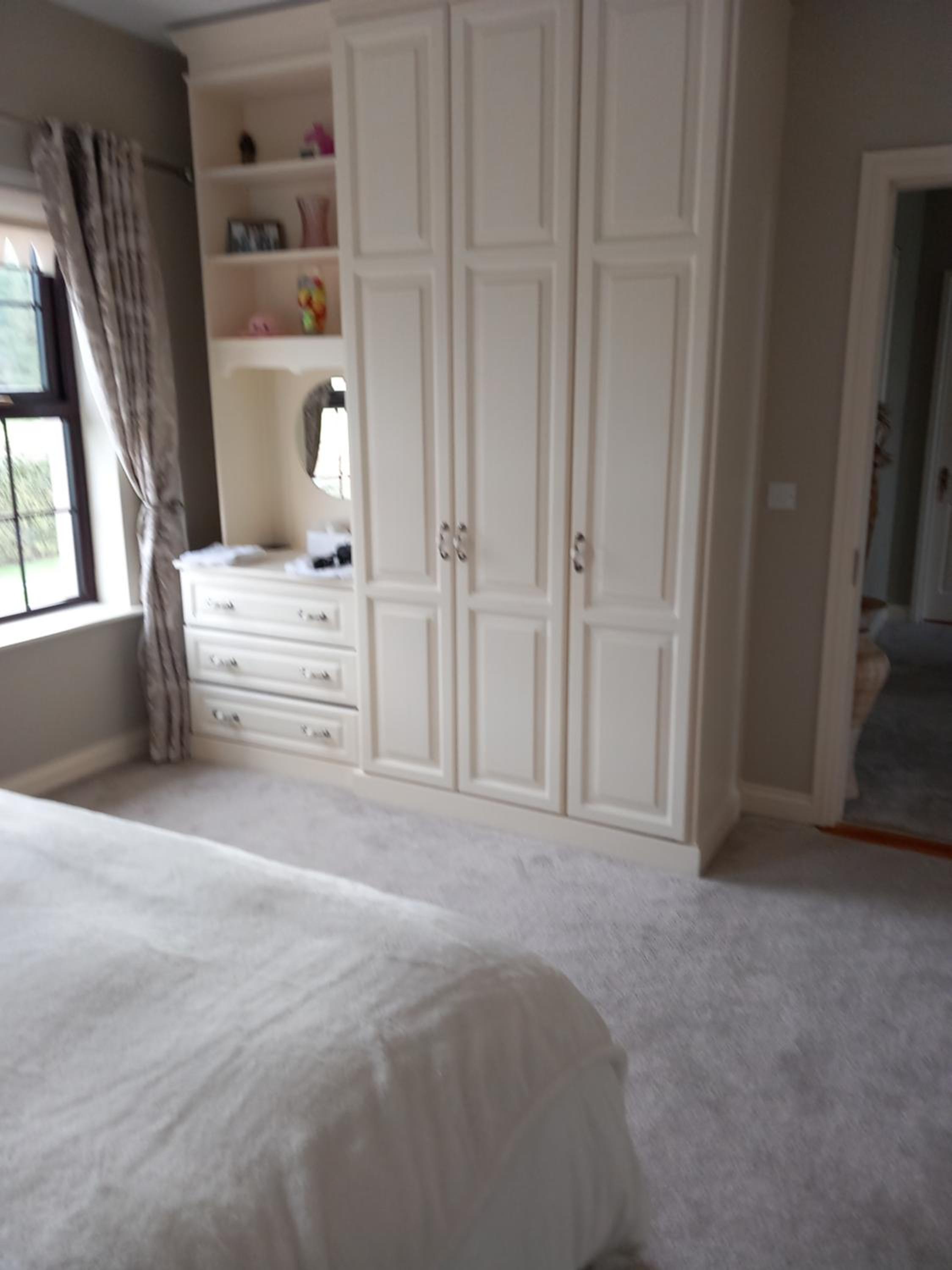 Deluxe King Room photo 3