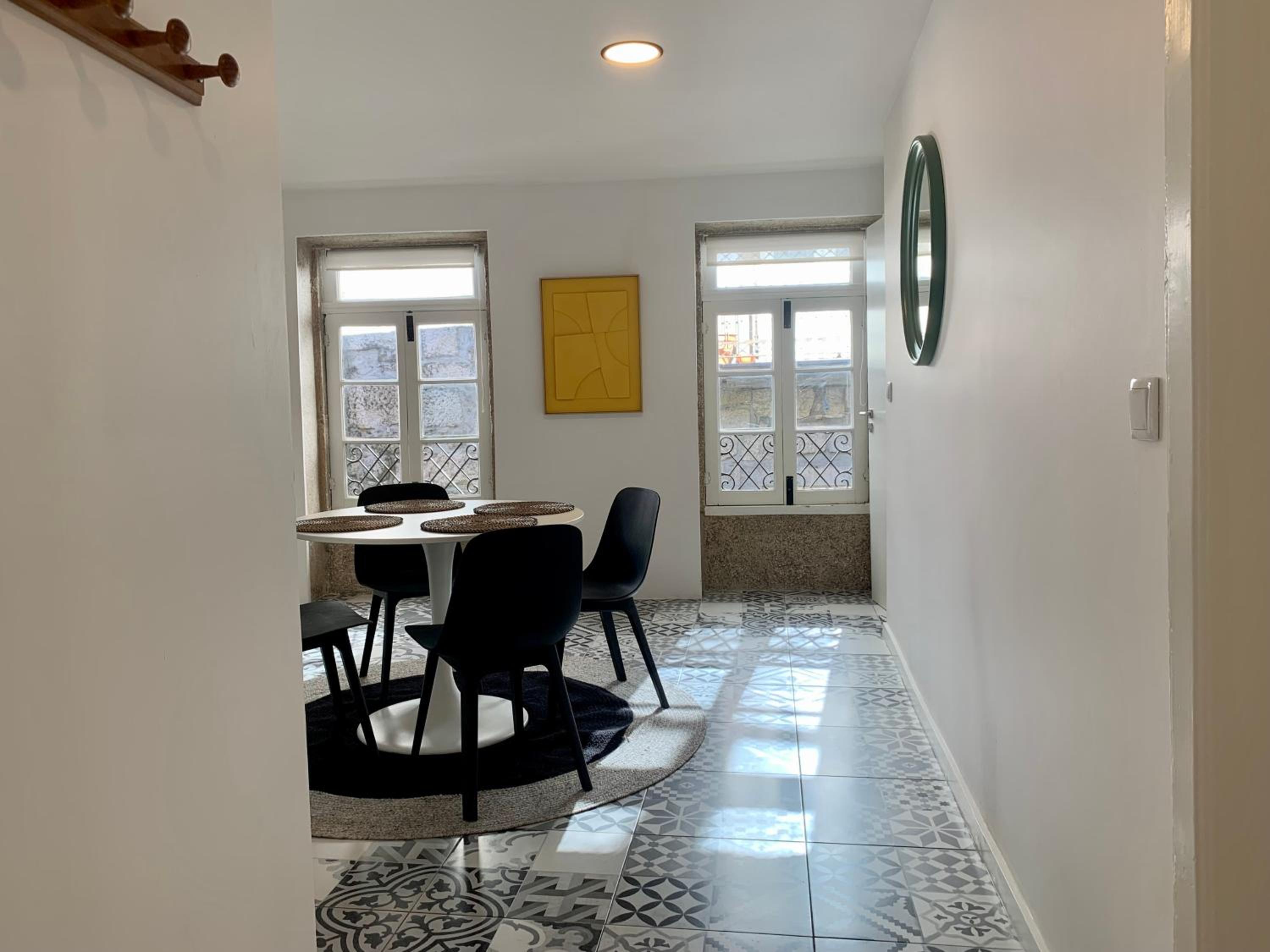 Two-Bedroom Apartment - Photo 17