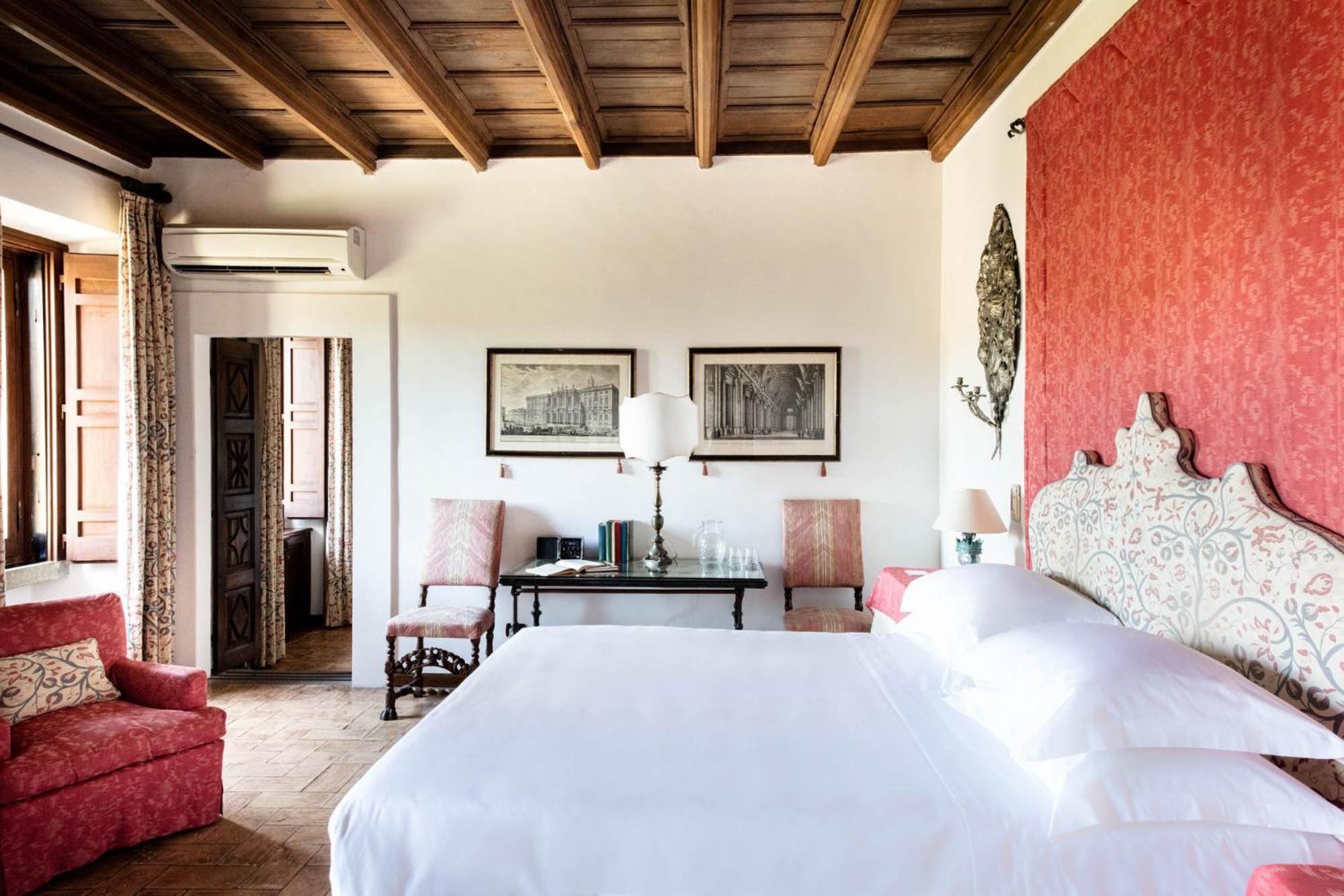 Suite with Garden View