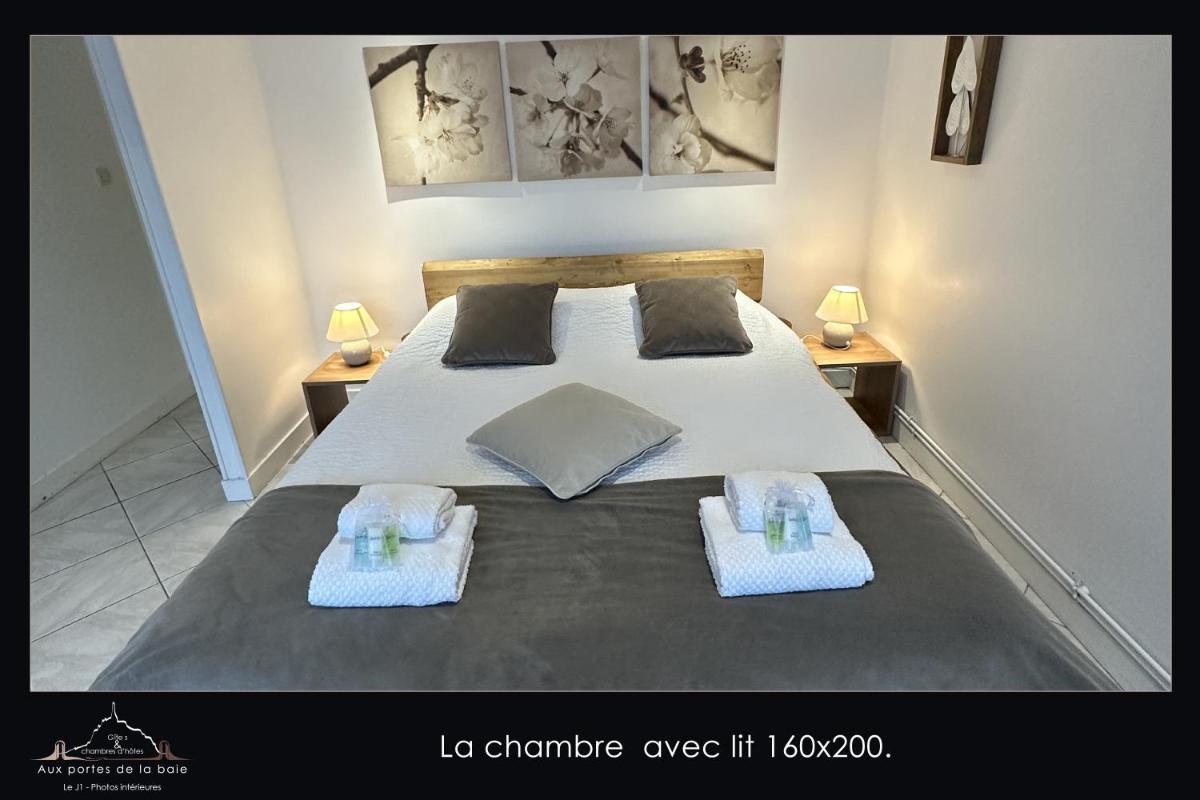 Two-Bedroom House - Photo 4