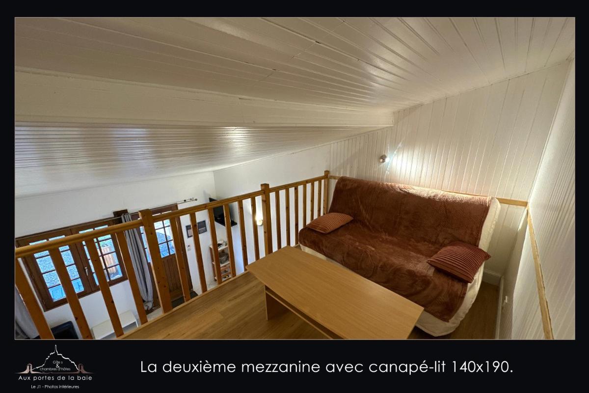 Two-Bedroom House - Photo 8