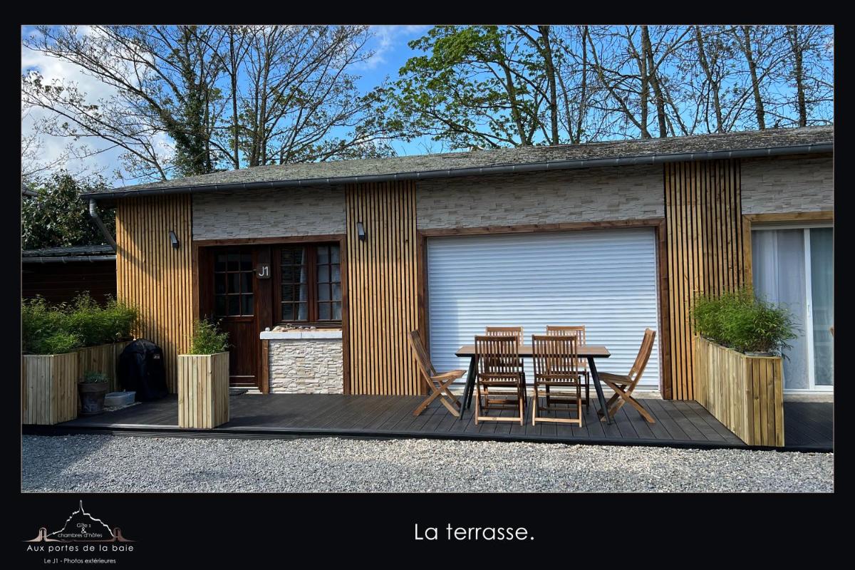 Two-Bedroom House - Photo 10
