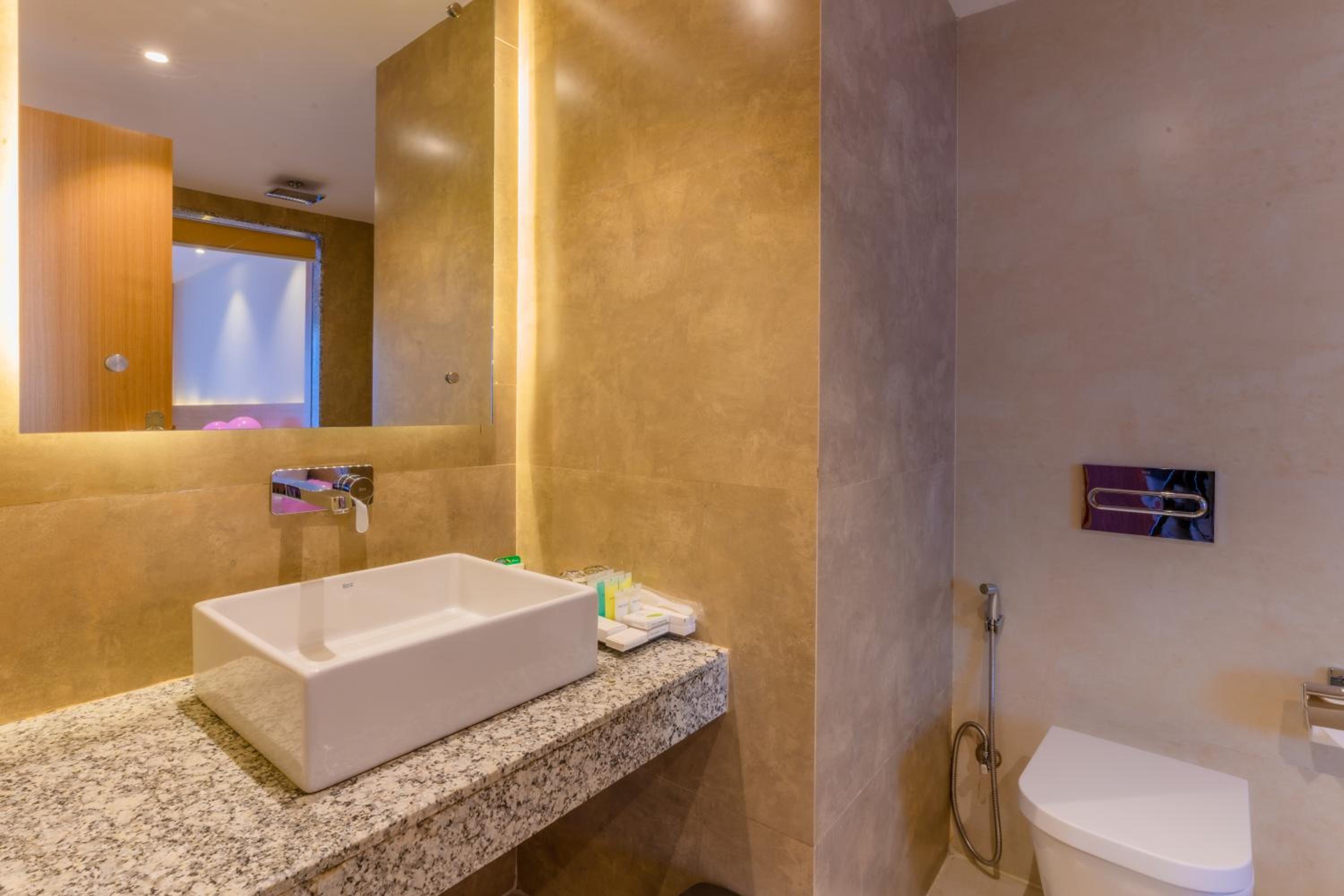 Single Room with Bathroom photo 1